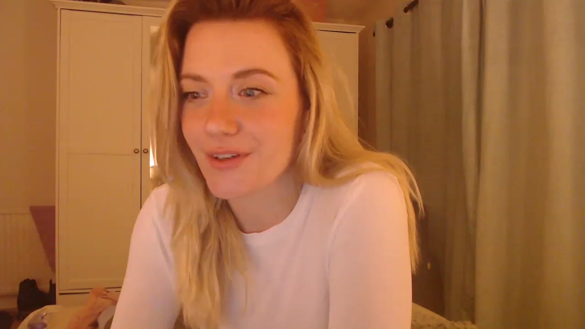 Gallery image thumbnail from DaisyChainedX's myfreecams stream on, 03/16/2023, 02:26 image 14 of 20