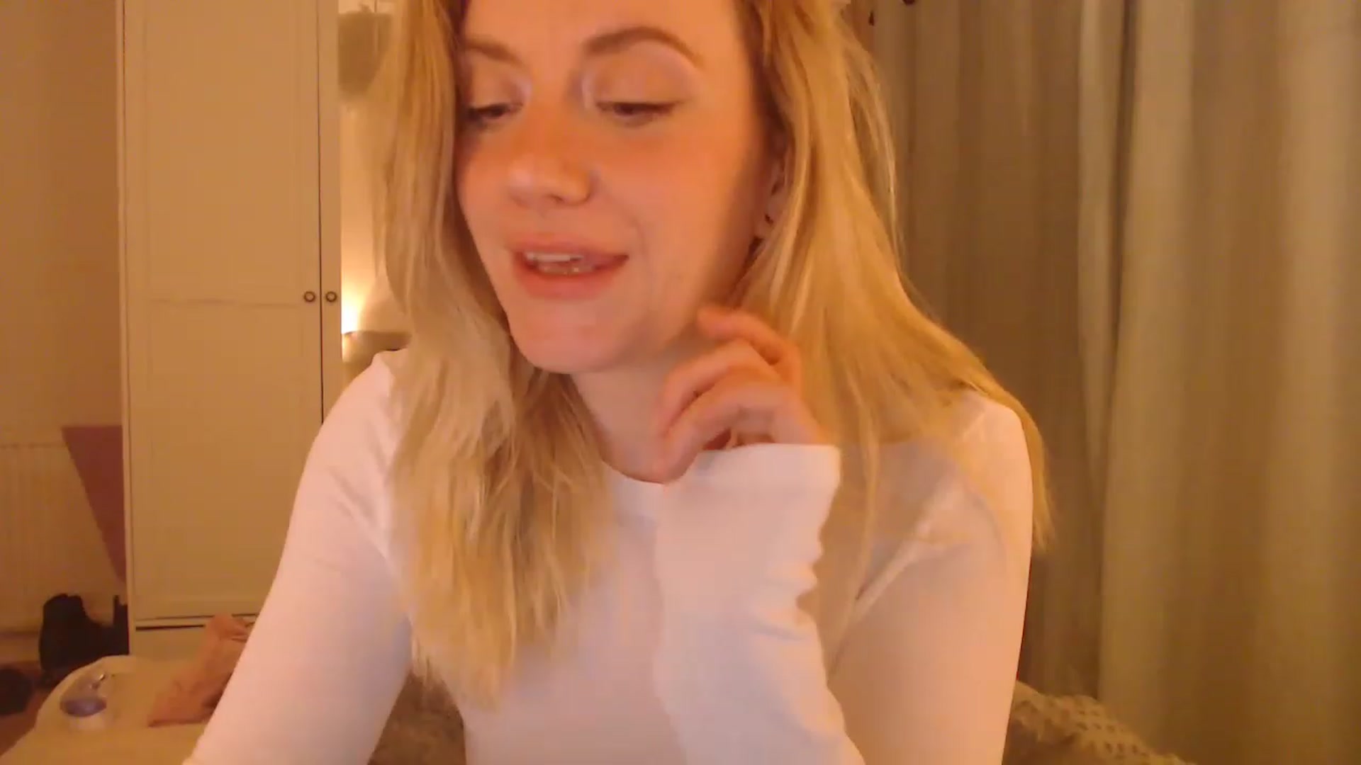 Gallery image thumbnail from DaisyChainedX's myfreecams stream on, 03/16/2023, 02:26 image 15 of 20