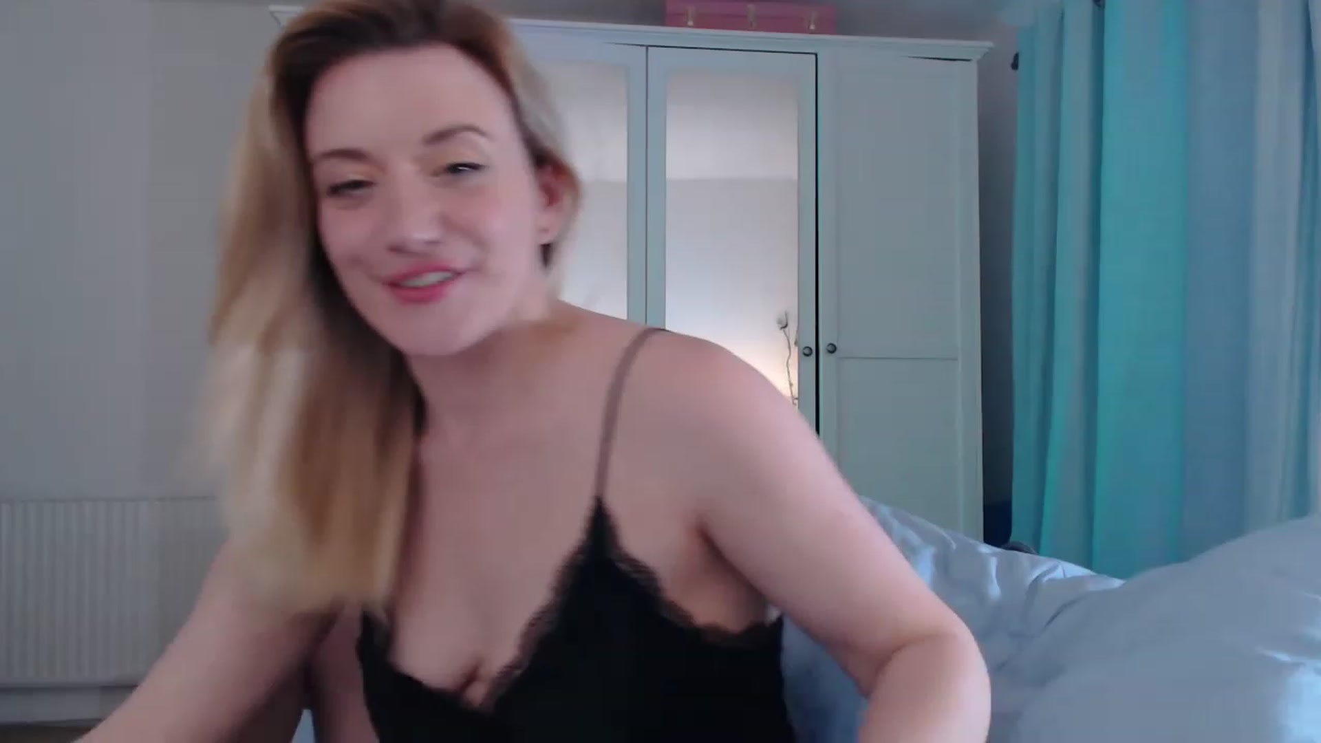 Gallery image thumbnail from DaisyChainedX's myfreecams stream on, 03/22/2023, 24:07 image 1 of 20