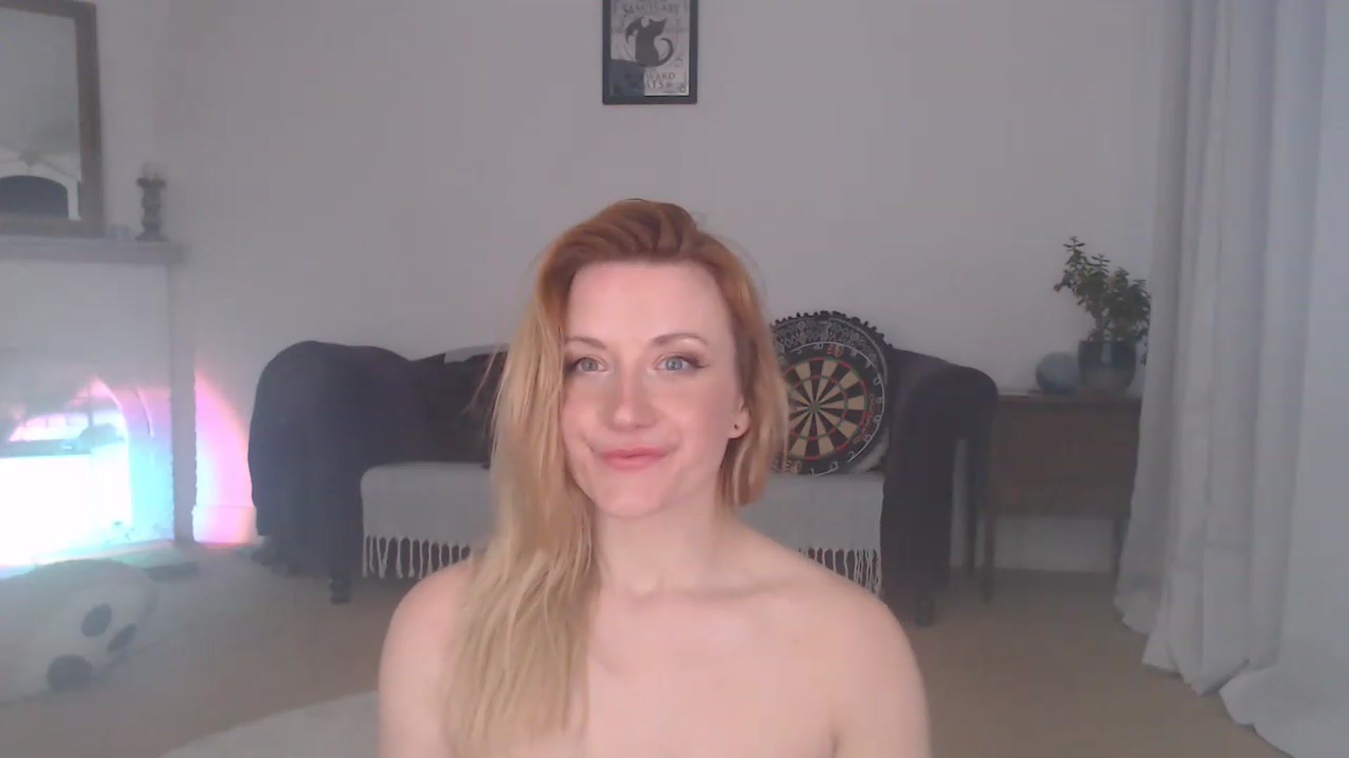 Gallery image thumbnail from DaisyChainedX's myfreecams stream on, 04/06/2023, 18:52 image 20 of 20