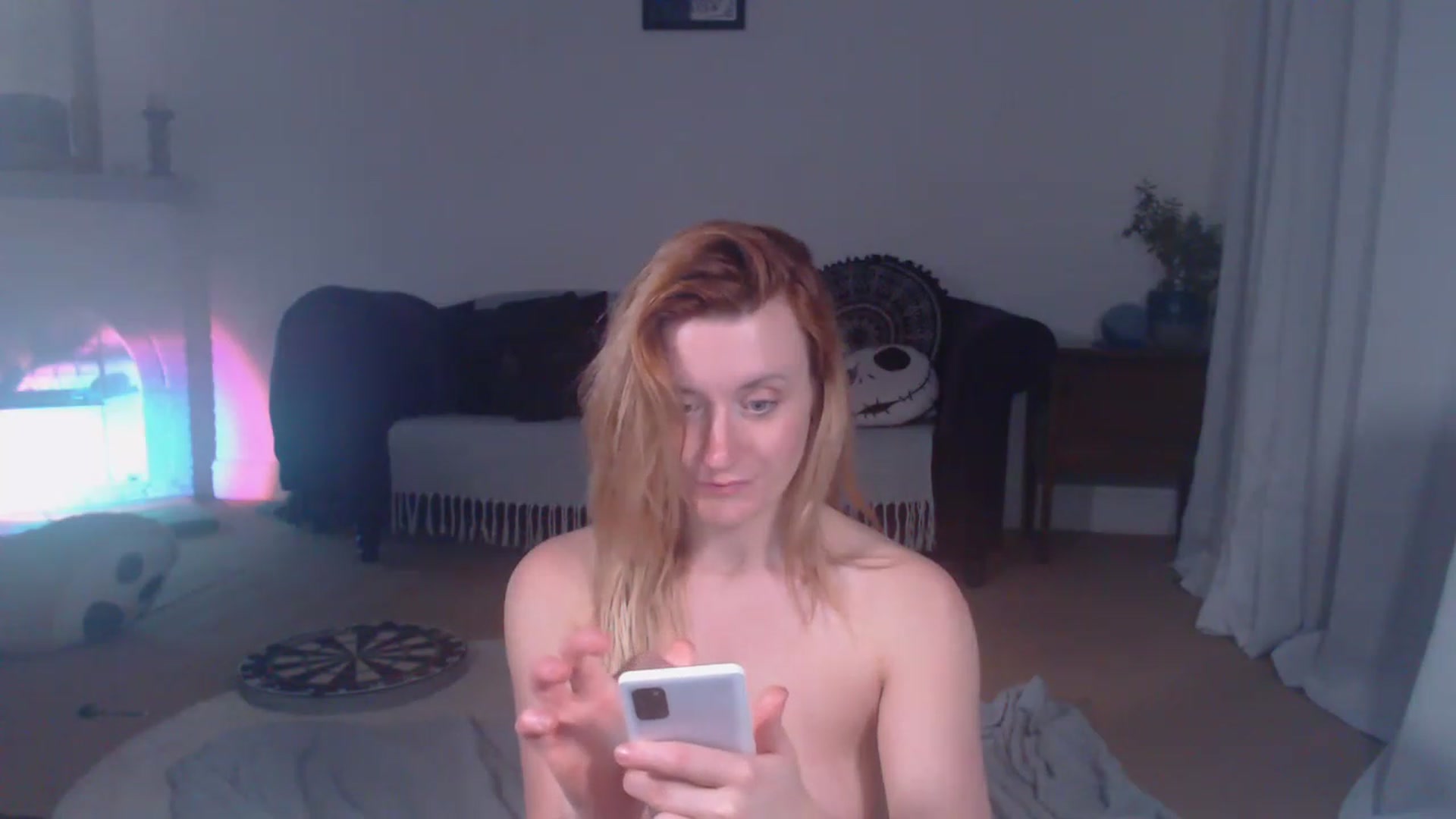 Gallery image thumbnail from DaisyChainedX's myfreecams stream on, 04/06/2023, 23:06 image 13 of 20