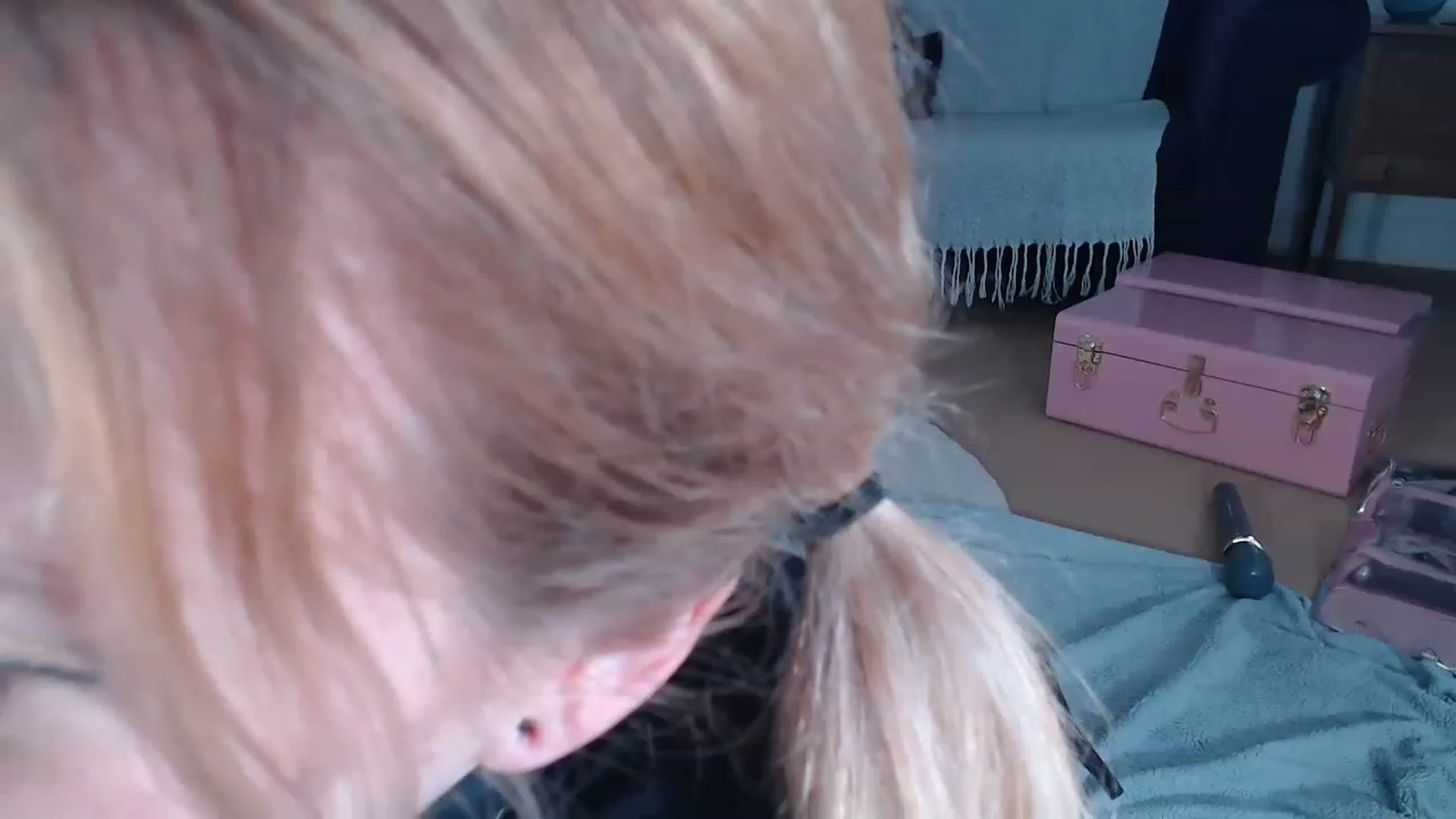Gallery image thumbnail from DaisyChainedX's myfreecams stream on, 04/18/2023, 15:31 image 14 of 20