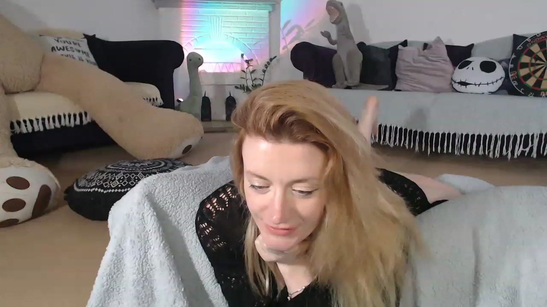 Gallery image thumbnail from DaisyChainedX's myfreecams stream on, 04/27/2023, 19:10 image 8 of 20