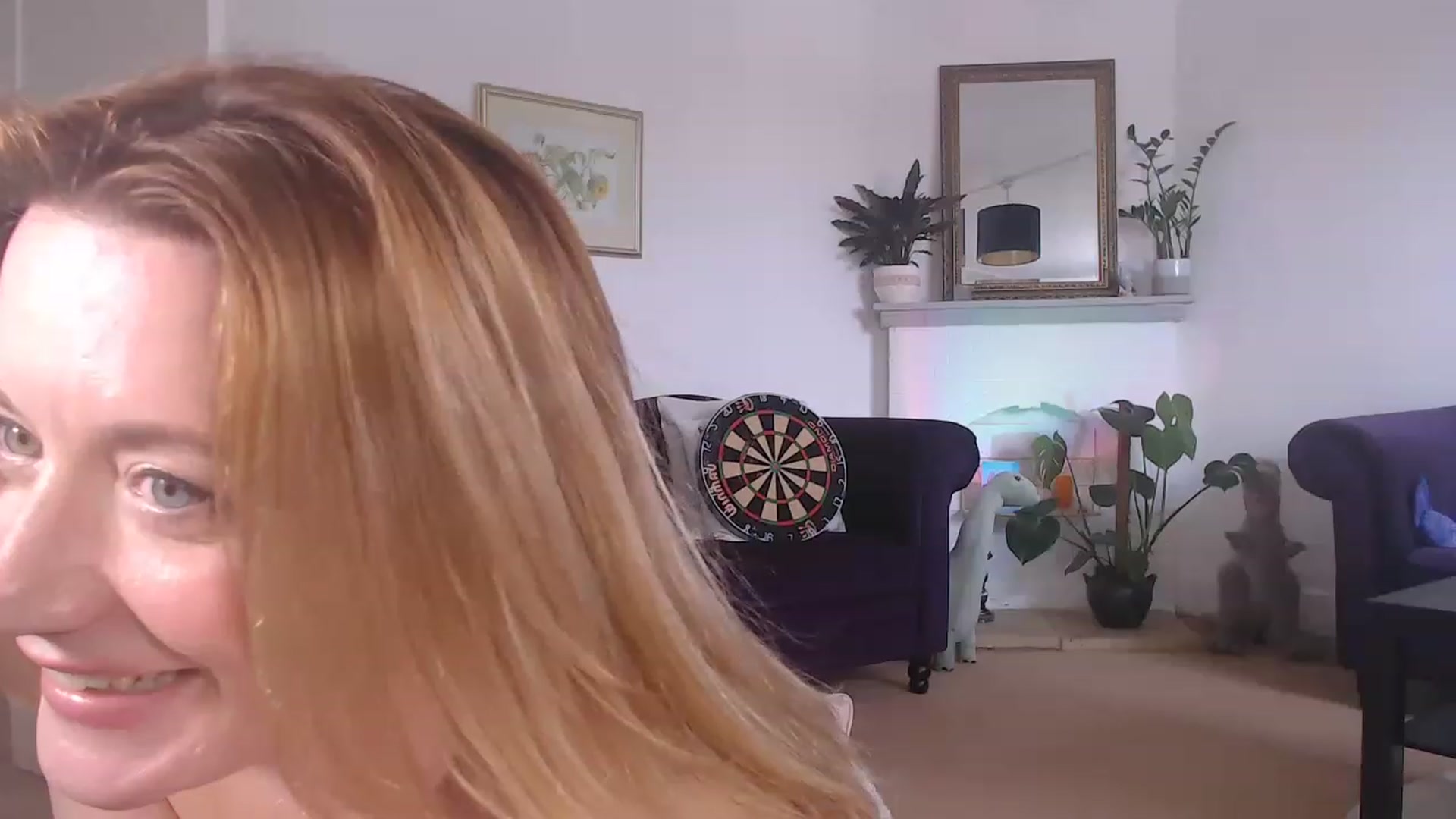 Gallery image thumbnail from DaisyChainedX's myfreecams stream on, 05/16/2023, 15:11 image 7 of 20