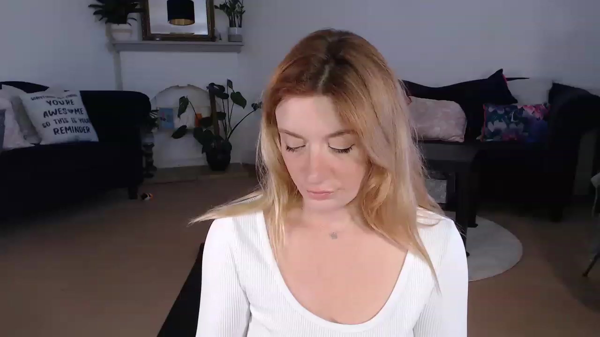 Gallery image thumbnail from DaisyChainedX's myfreecams stream on, 05/24/2023, 13:44 image 18 of 20