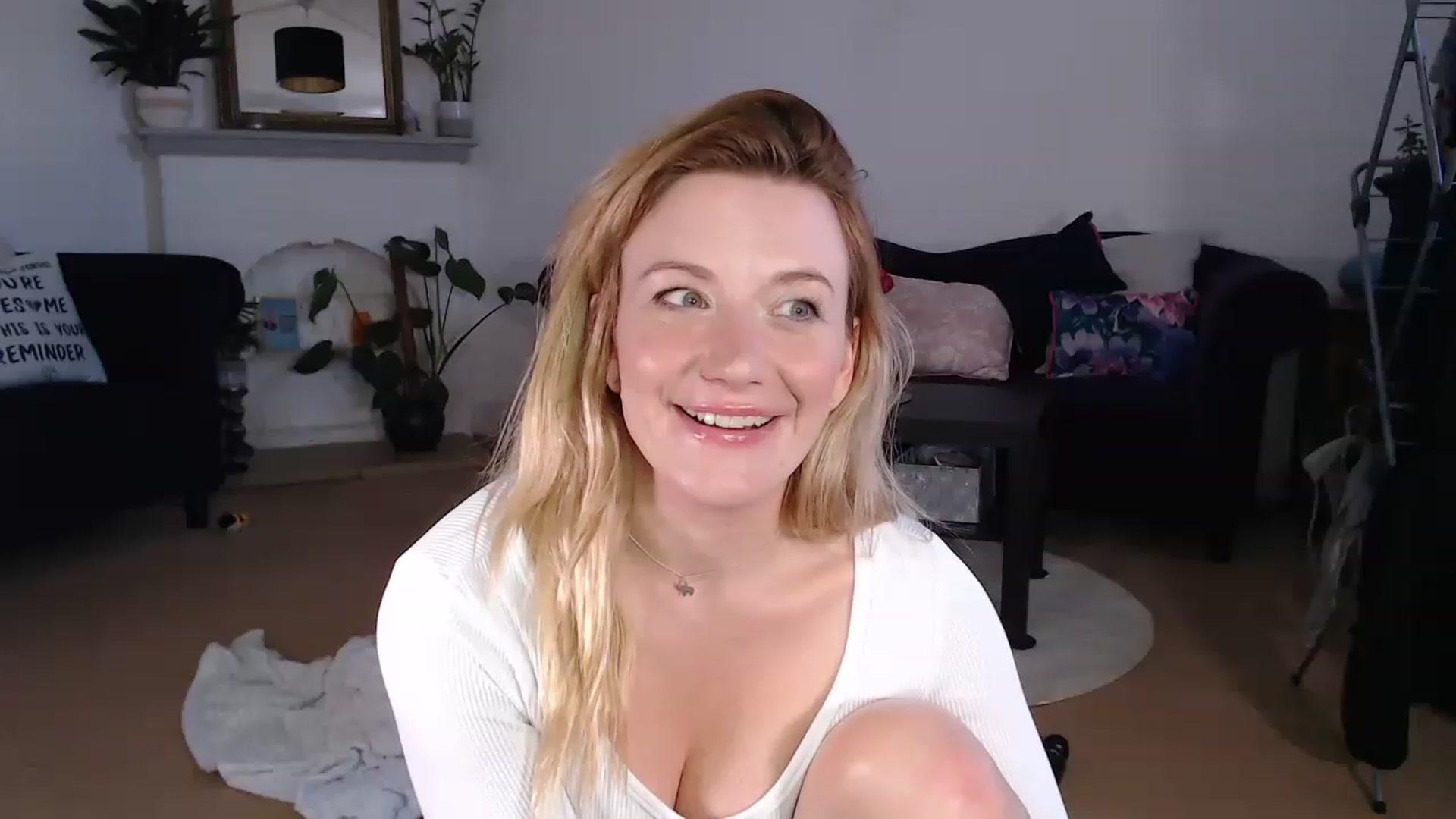Gallery image thumbnail from DaisyChainedX's myfreecams stream on, 05/24/2023, 14:39 image 2 of 20