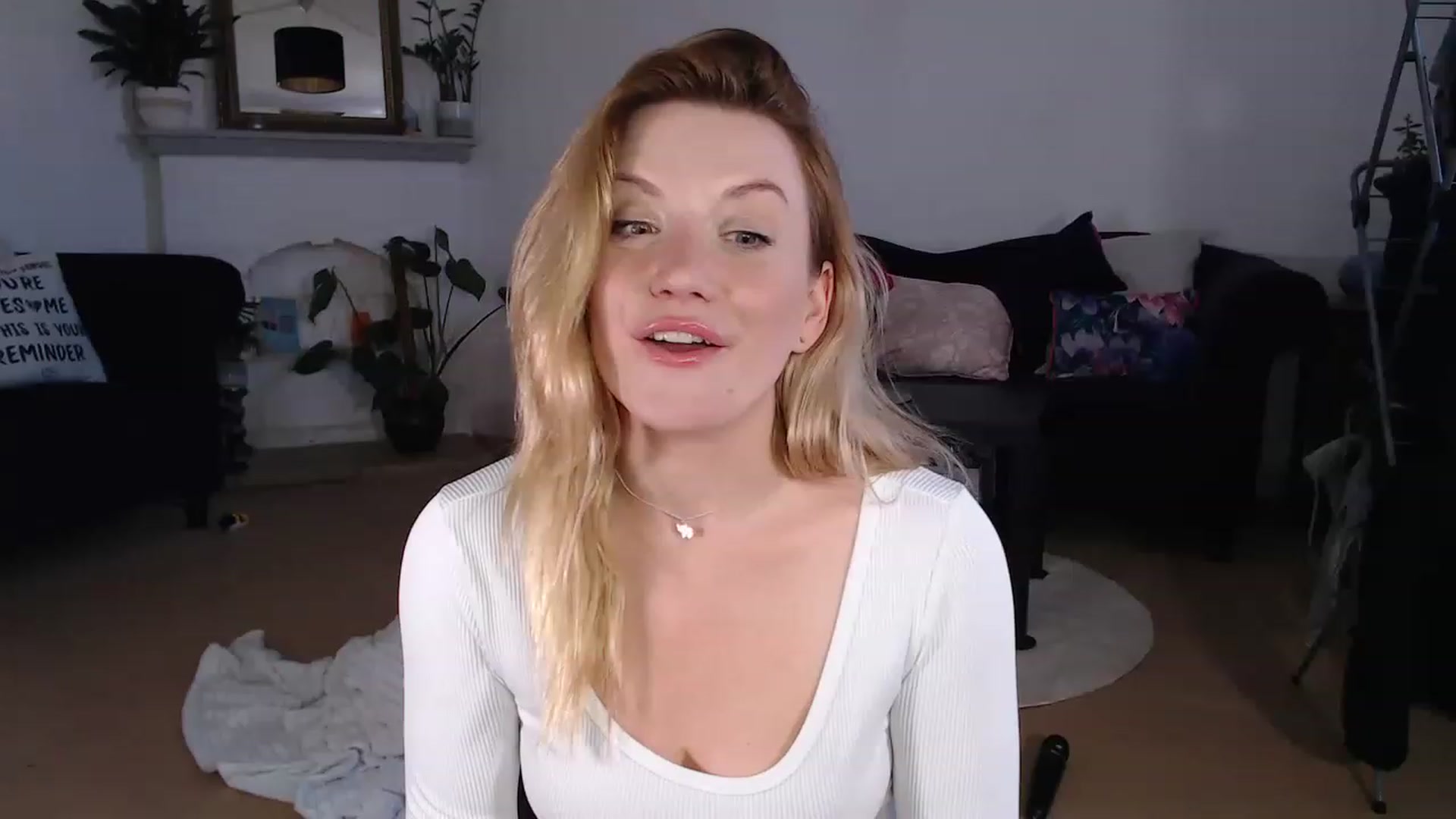 Gallery image thumbnail from DaisyChainedX's myfreecams stream on, 05/24/2023, 14:39 image 1 of 20