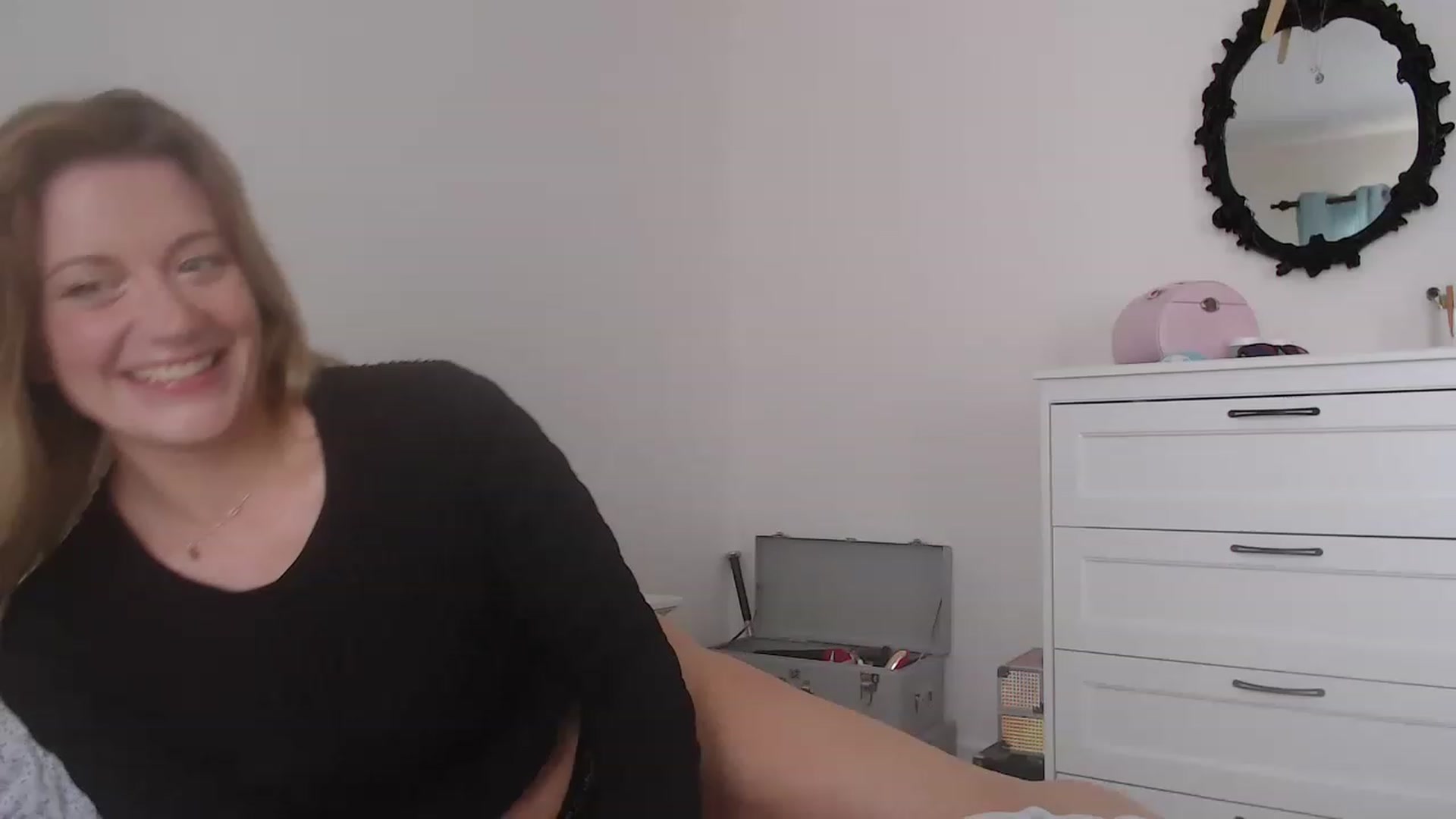 Gallery image thumbnail from DaisyChainedX's myfreecams stream on, 06/12/2023, 13:44 image 5 of 20