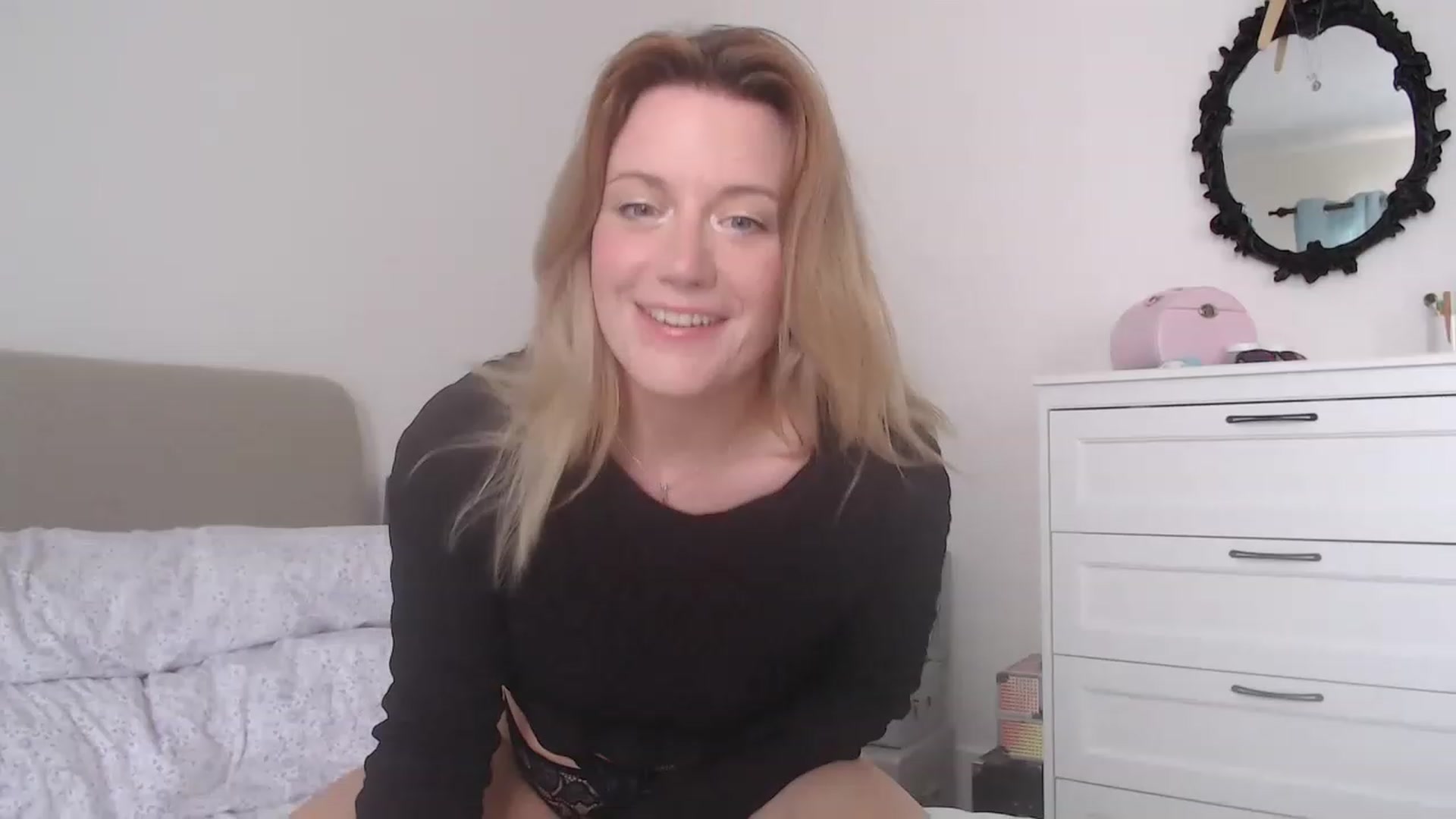 Gallery image thumbnail from DaisyChainedX's myfreecams stream on, 06/12/2023, 13:44 image 18 of 20