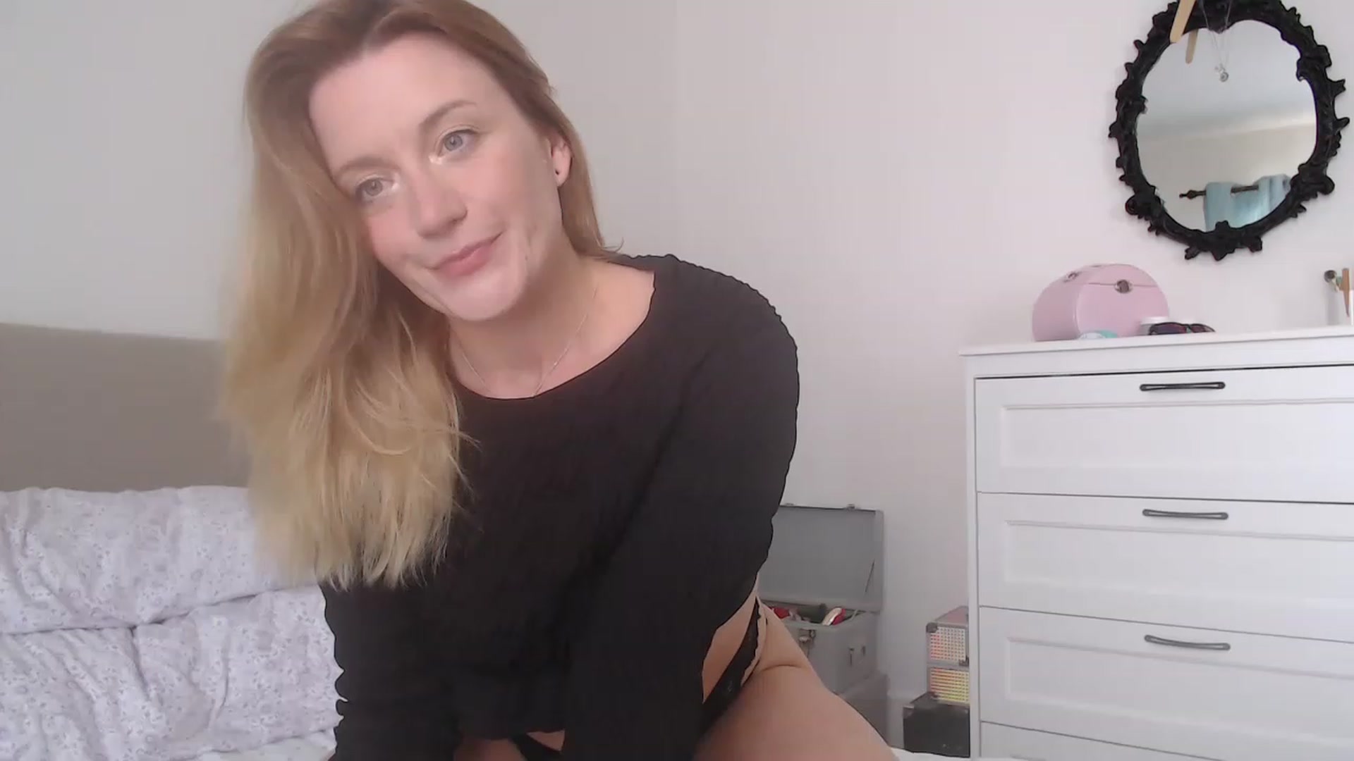 Gallery image thumbnail from DaisyChainedX's myfreecams stream on, 06/12/2023, 13:44 image 13 of 20
