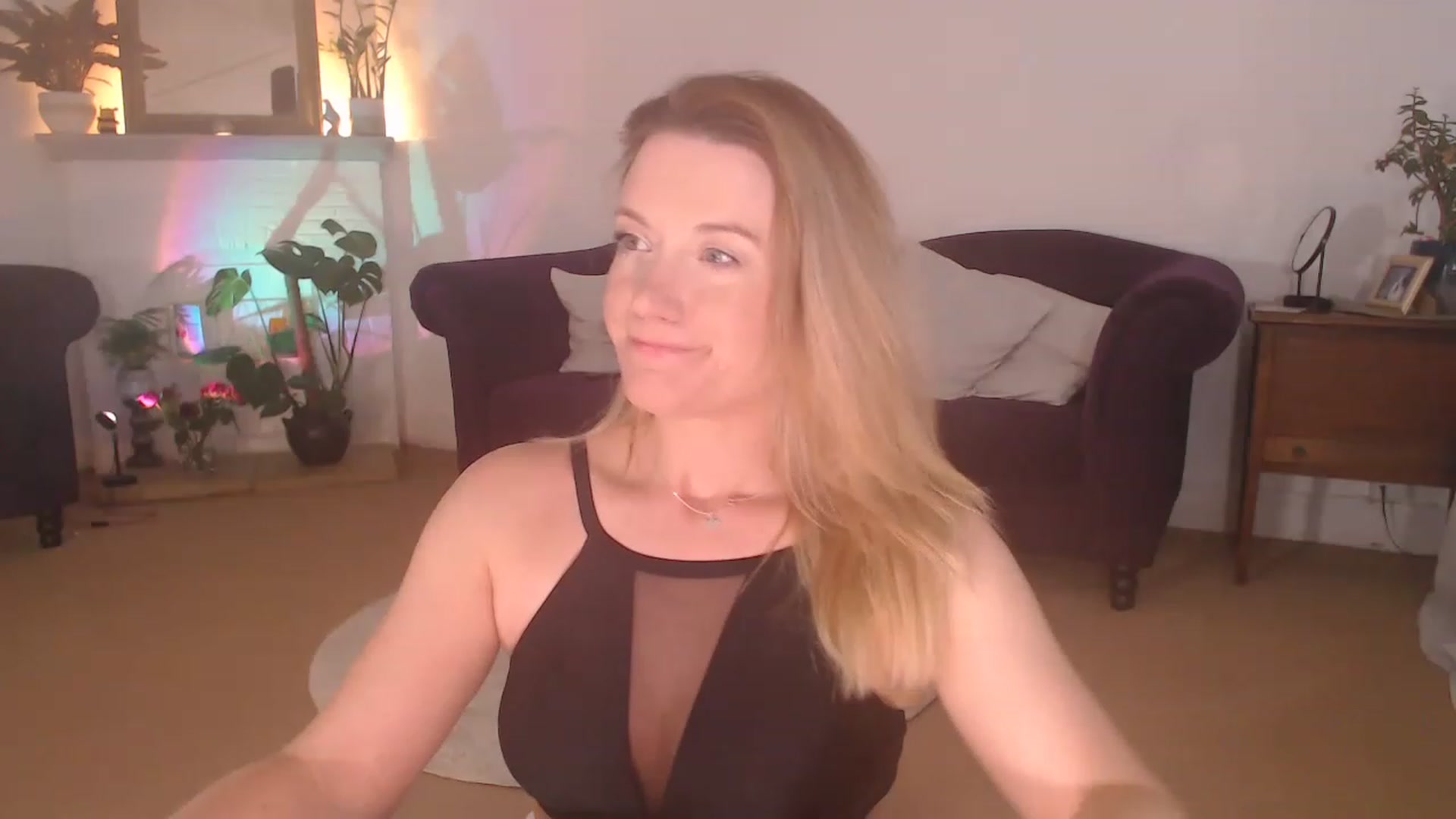 Gallery image thumbnail from DaisyChainedX's myfreecams stream on, 06/13/2023, 11:50 image 2 of 20