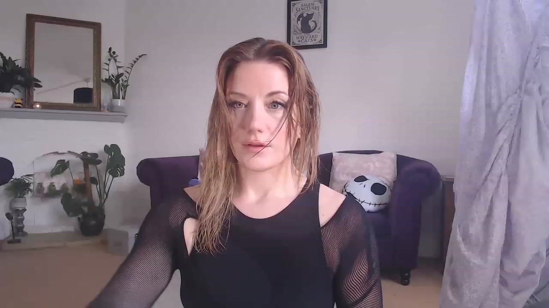 Gallery image thumbnail from DaisyChainedX's myfreecams stream on, 06/19/2023, 10:35 image 1 of 20