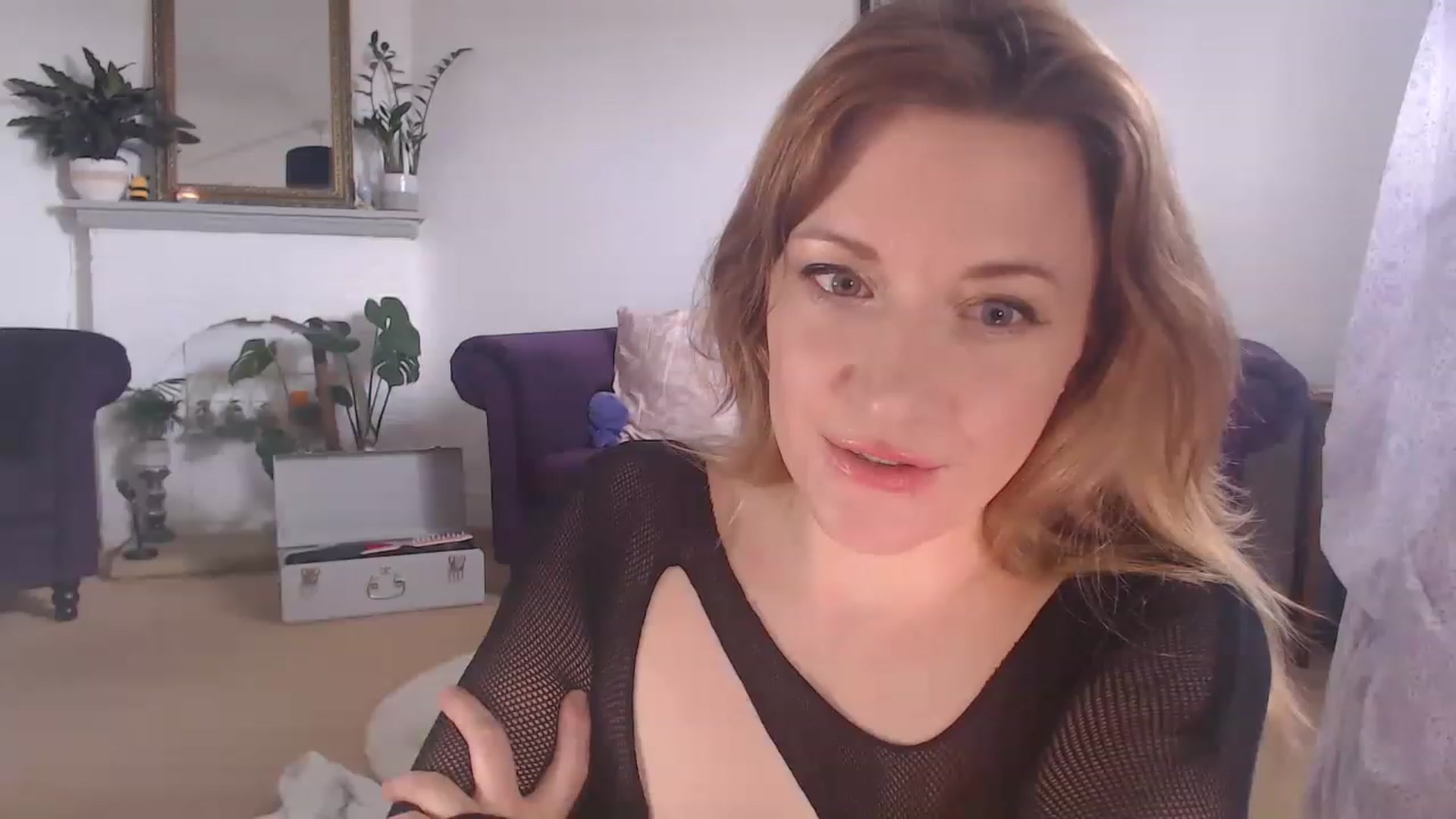 Gallery image thumbnail from DaisyChainedX's myfreecams stream on, 06/19/2023, 12:42 image 20 of 20