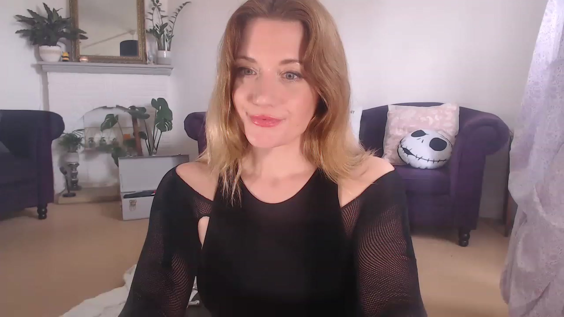 Gallery image thumbnail from DaisyChainedX's myfreecams stream on, 06/19/2023, 13:02 image 16 of 20