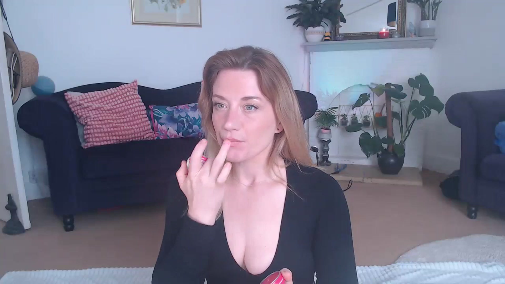 Gallery image thumbnail from DaisyChainedX's myfreecams stream on, 07/03/2023, 08:41 image 13 of 20
