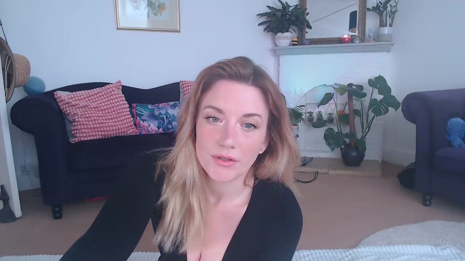 Gallery image thumbnail from DaisyChainedX's myfreecams stream on, 07/03/2023, 08:41 image 2 of 20