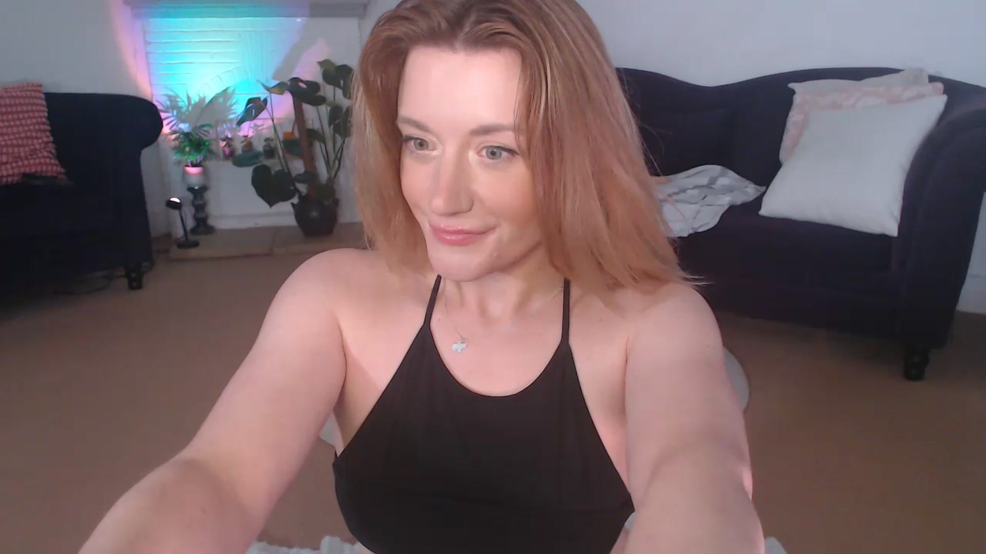 Gallery image thumbnail from DaisyChainedX's myfreecams stream on, 07/04/2023, 14:58 image 6 of 20