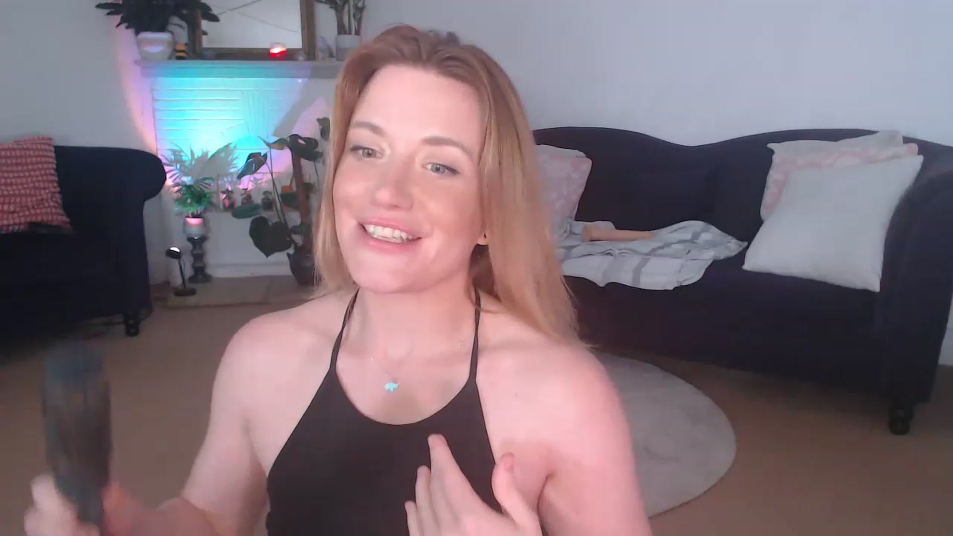 Gallery image thumbnail from DaisyChainedX's myfreecams stream on, 07/04/2023, 14:58 image 14 of 20