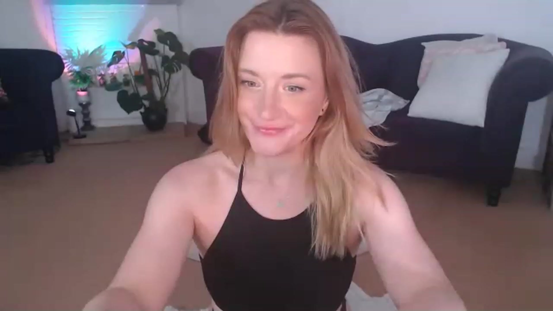 Gallery image thumbnail from DaisyChainedX's myfreecams stream on, 07/04/2023, 14:58 image 9 of 20