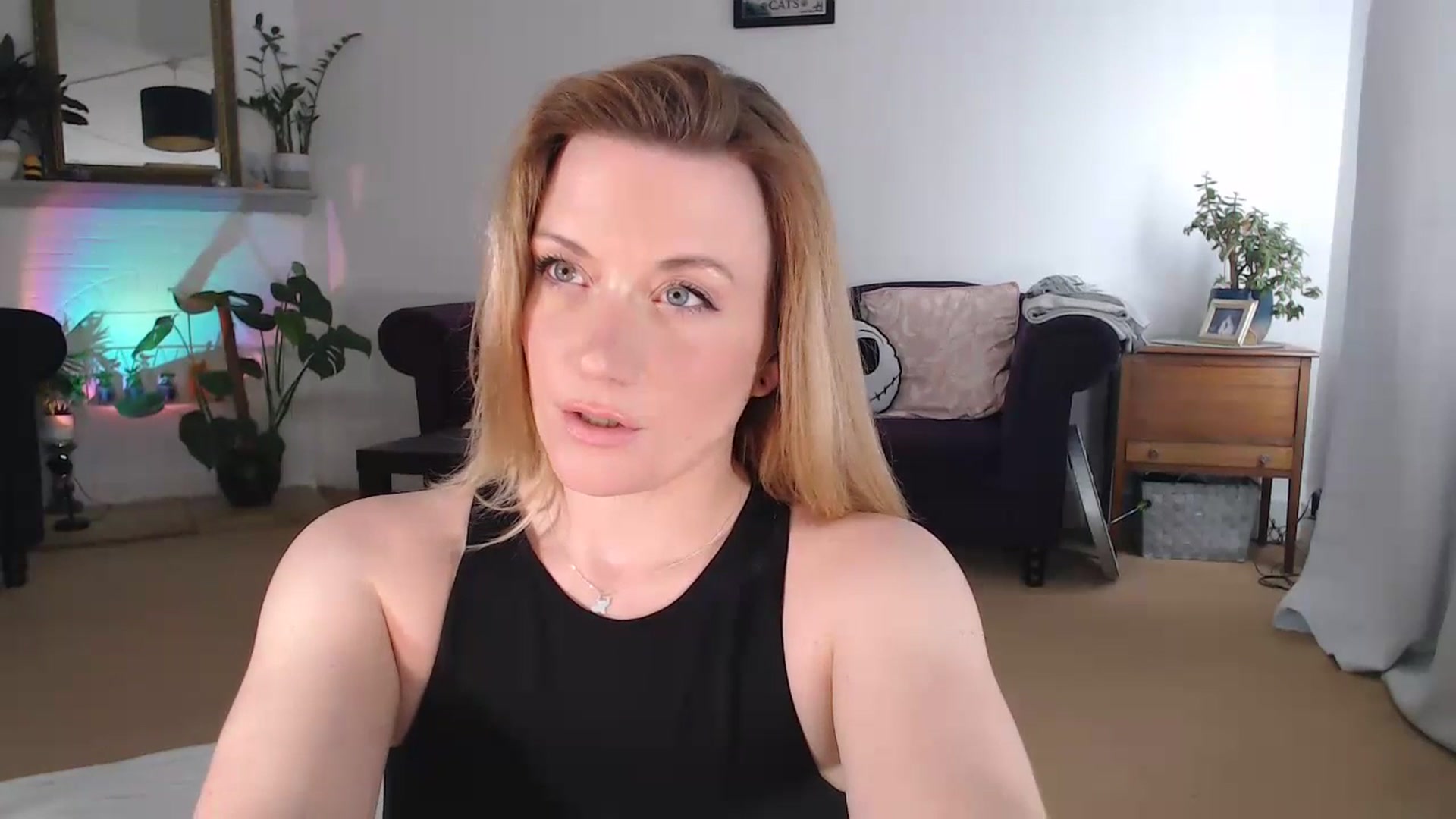 Gallery image thumbnail from DaisyChainedX's myfreecams stream on, 07/12/2023, 14:27 image 2 of 20