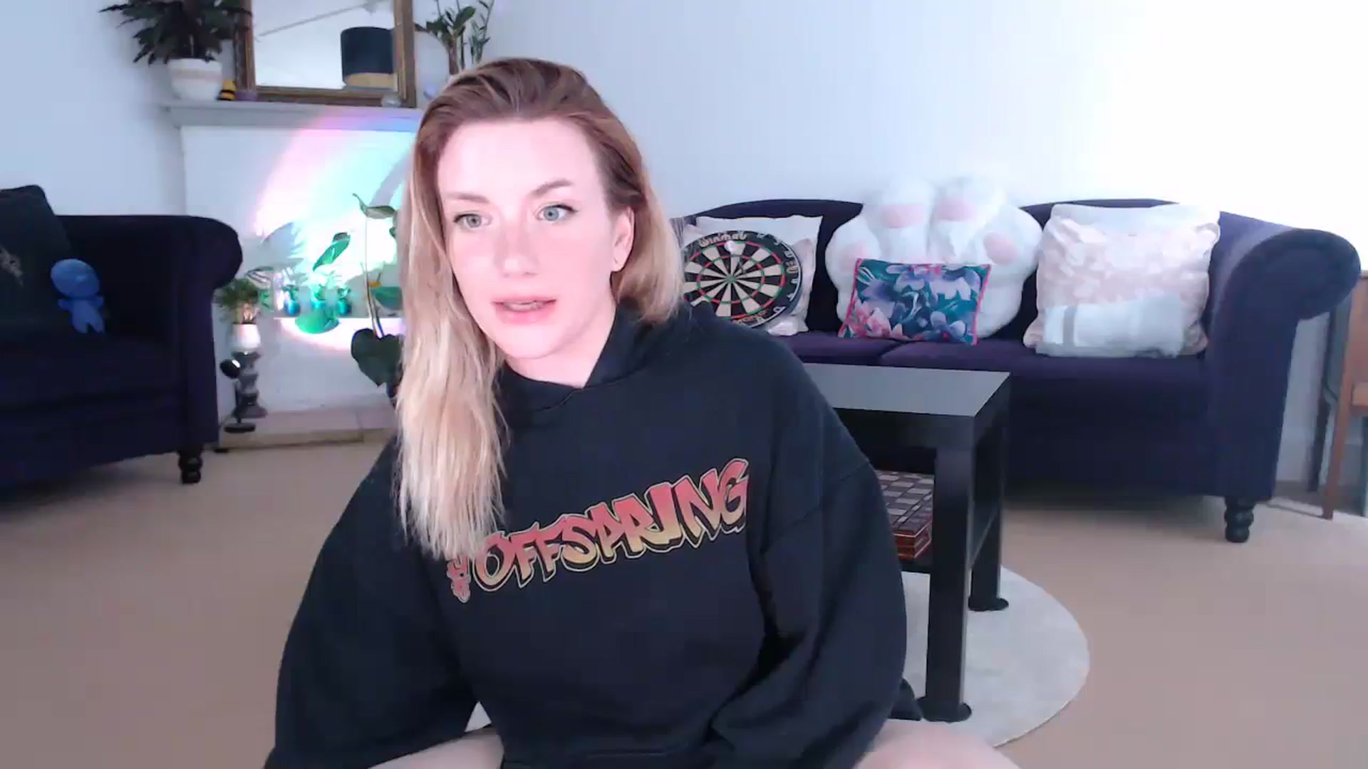 Gallery image thumbnail from DaisyChainedX's myfreecams stream on, 07/26/2023, 12:18 image 4 of 20