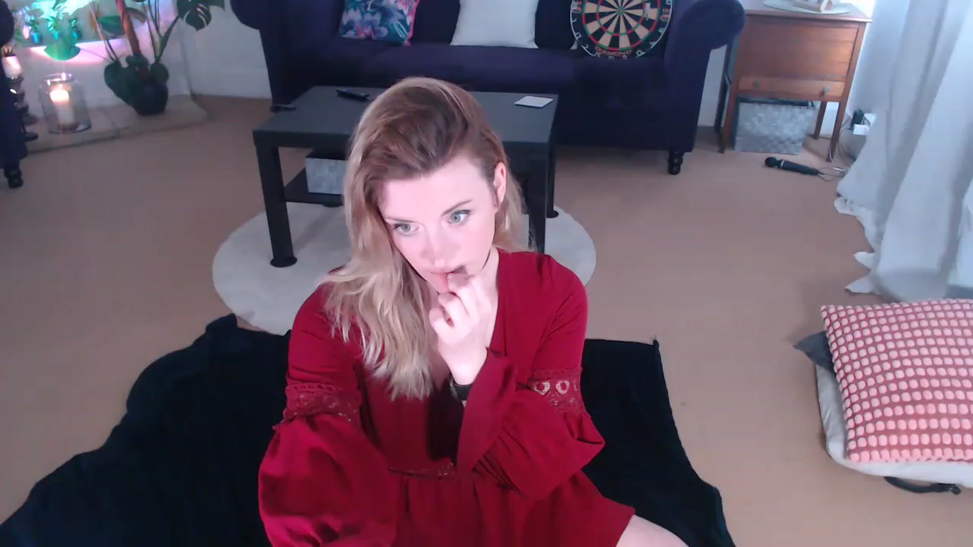 Gallery image thumbnail from DaisyChainedX's myfreecams stream on, 08/01/2023, 12:59 image 11 of 20
