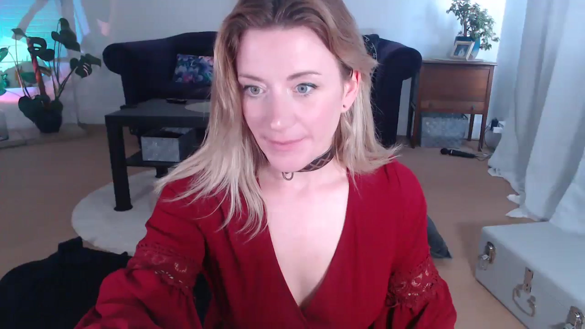Gallery image thumbnail from DaisyChainedX's myfreecams stream on, 08/01/2023, 14:25 image 13 of 20