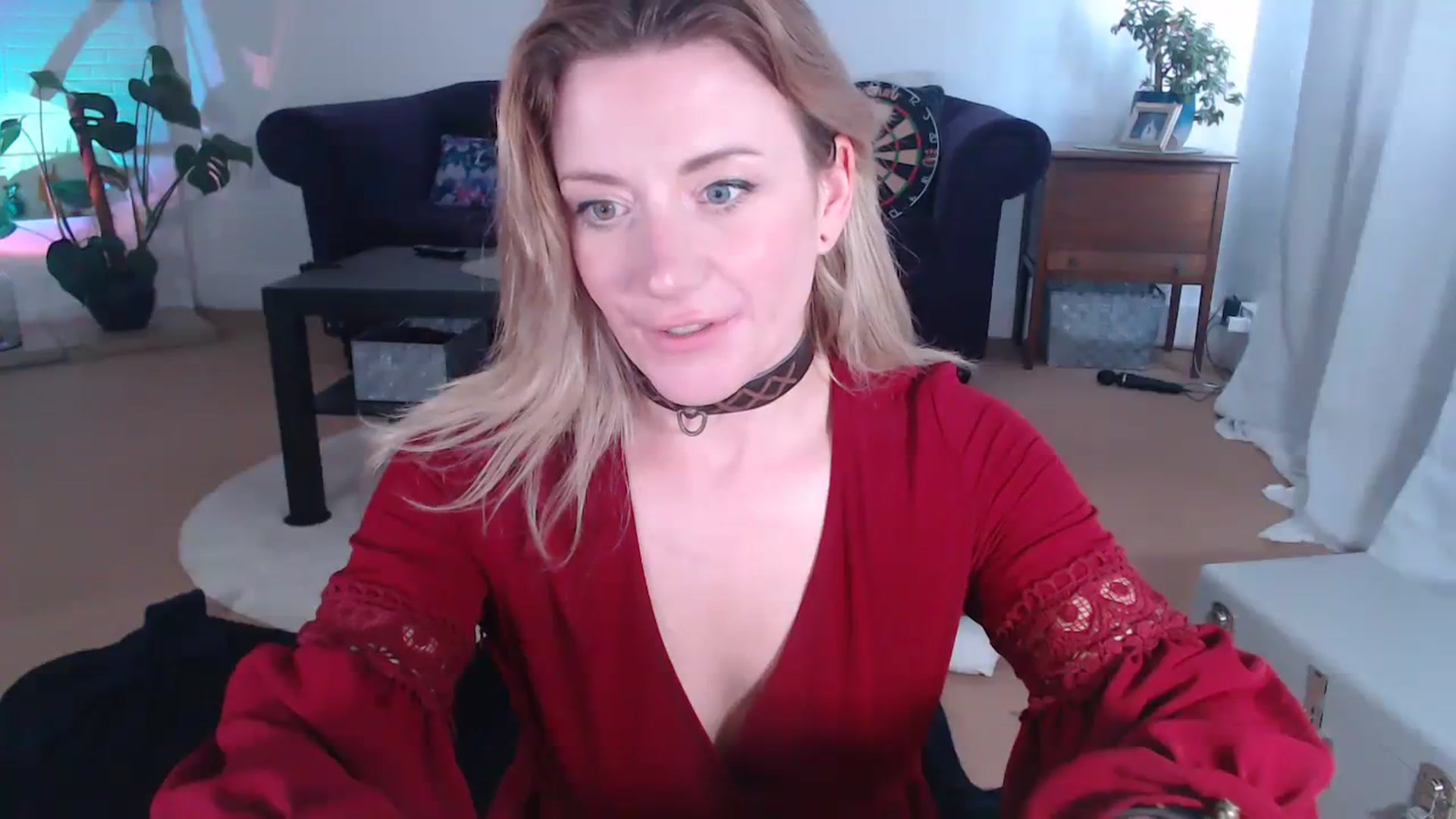Gallery image thumbnail from DaisyChainedX's myfreecams stream on, 08/01/2023, 14:25 image 12 of 20