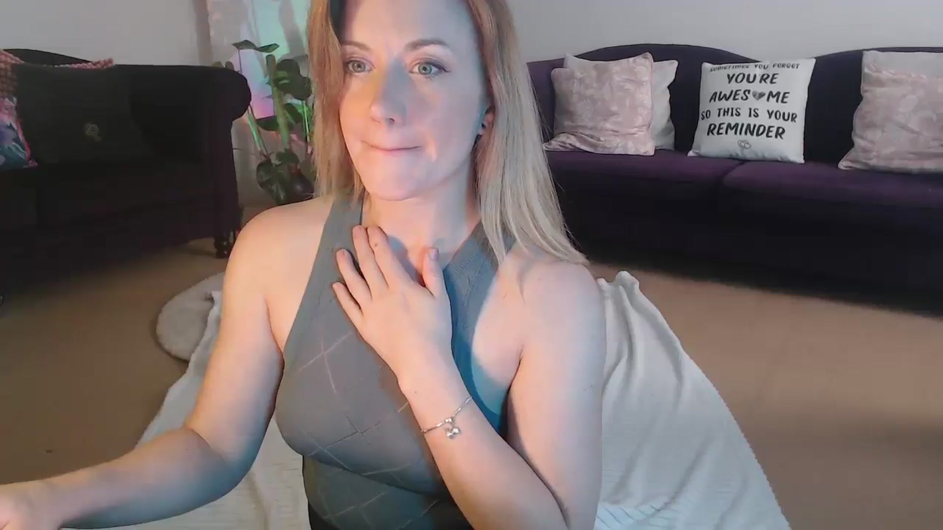 Gallery image thumbnail from DaisyChainedX's myfreecams stream on, 08/14/2023, 13:58 image 20 of 20