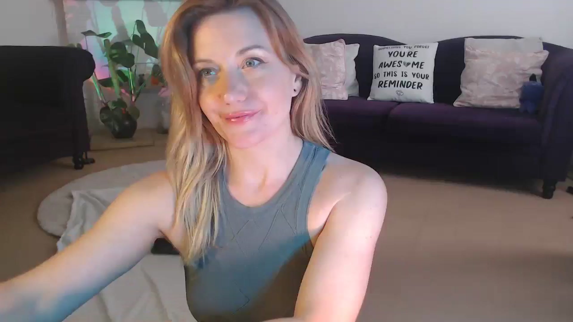 Gallery image thumbnail from DaisyChainedX's myfreecams stream on, 08/14/2023, 16:56 image 12 of 20