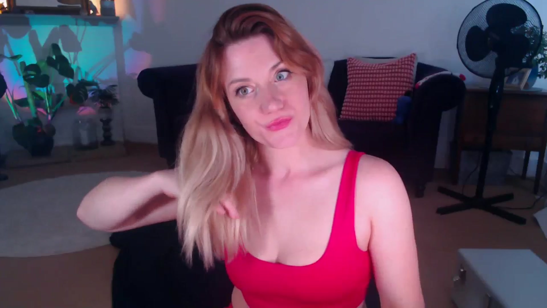 Gallery image thumbnail from DaisyChainedX's myfreecams stream on, 08/15/2023, 17:37 image 3 of 20