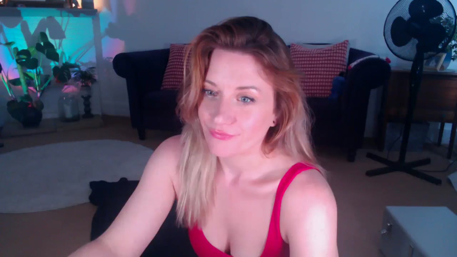 Gallery image thumbnail from DaisyChainedX's myfreecams stream on, 08/15/2023, 17:37 image 10 of 20