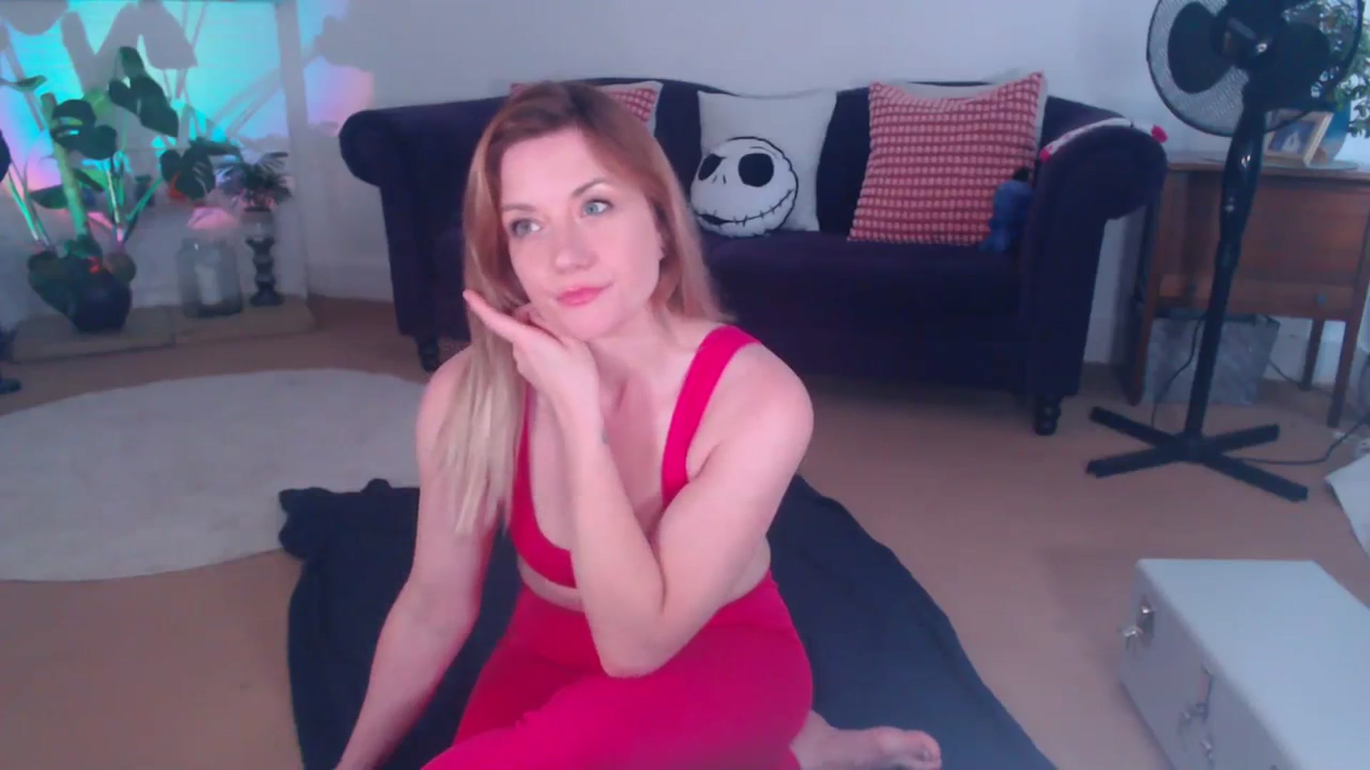 Gallery image thumbnail from DaisyChainedX's myfreecams stream on, 08/15/2023, 17:37 image 14 of 20