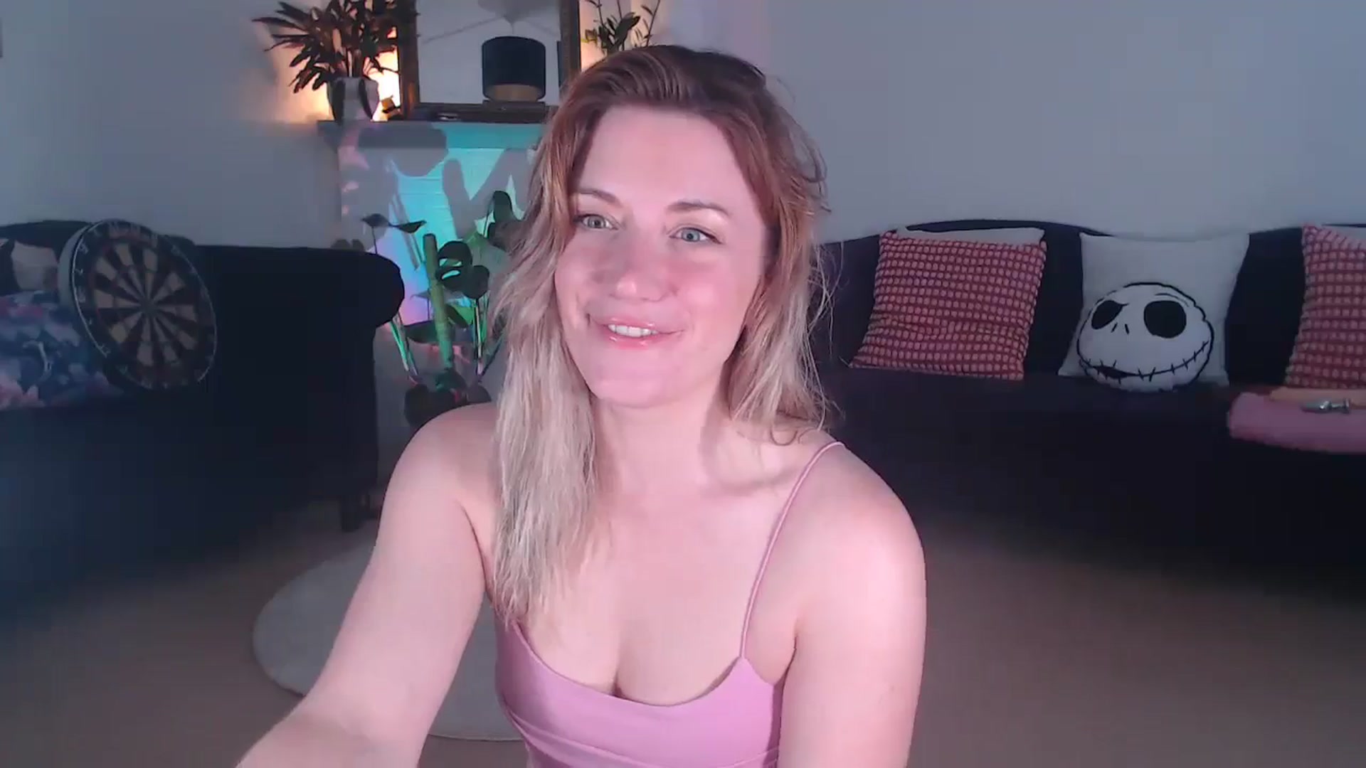 Gallery image thumbnail from DaisyChainedX's myfreecams stream on, 08/16/2023, 11:27 image 6 of 20