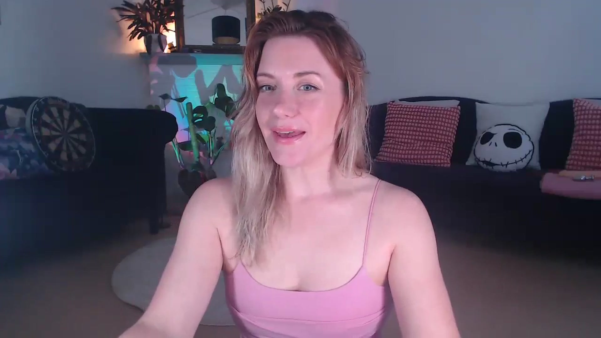 Gallery image thumbnail from DaisyChainedX's myfreecams stream on, 08/16/2023, 11:27 image 7 of 20