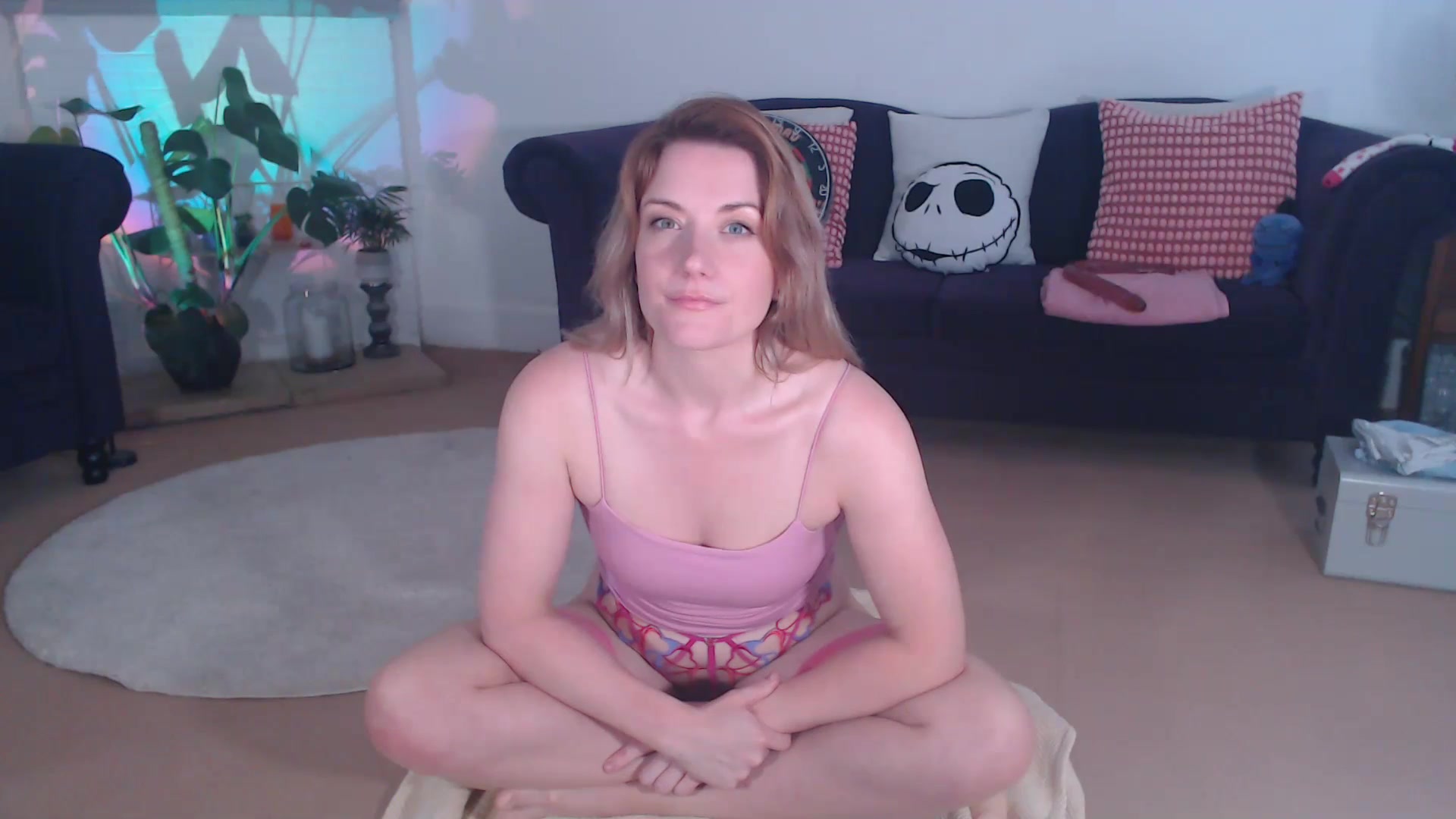Gallery image thumbnail from DaisyChainedX's myfreecams stream on, 08/16/2023, 12:55 image 18 of 20