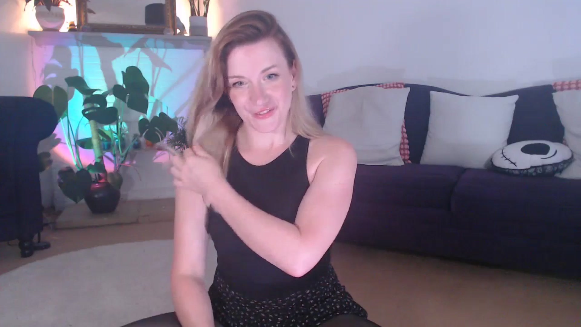 Gallery image thumbnail from DaisyChainedX's myfreecams stream on, 08/22/2023, 18:10 image 8 of 20