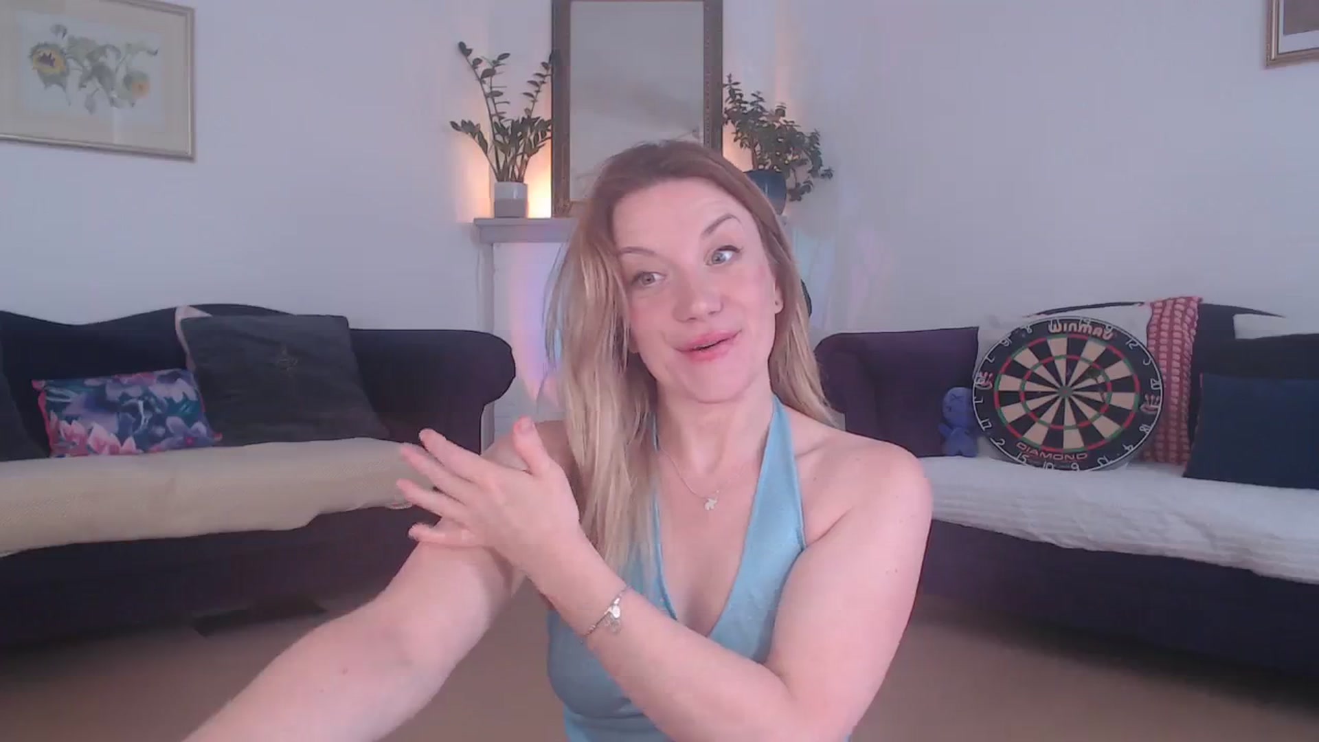 Gallery image thumbnail from DaisyChainedX's myfreecams stream on, 08/26/2023, 14:04 image 18 of 20