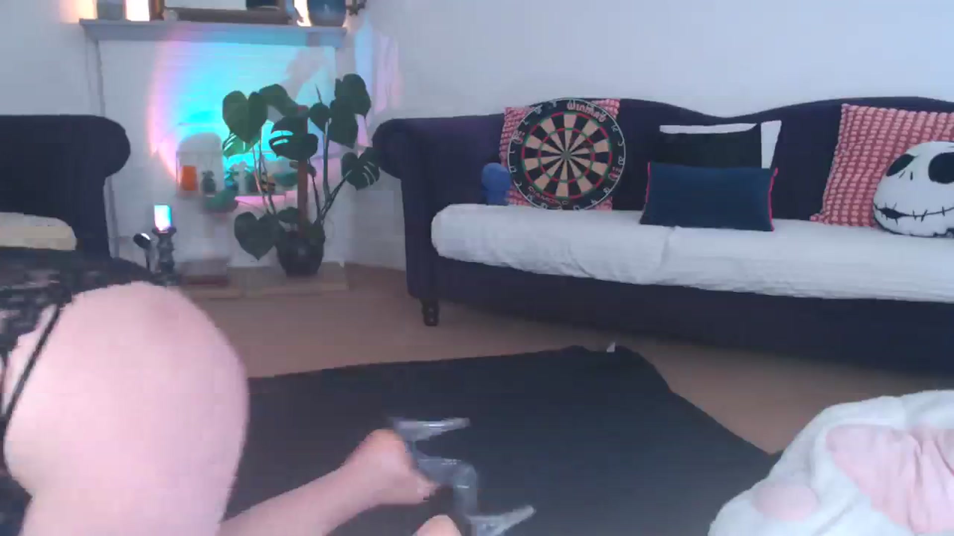 Gallery image thumbnail from DaisyChainedX's myfreecams stream on, 08/30/2023, 13:14 image 13 of 20