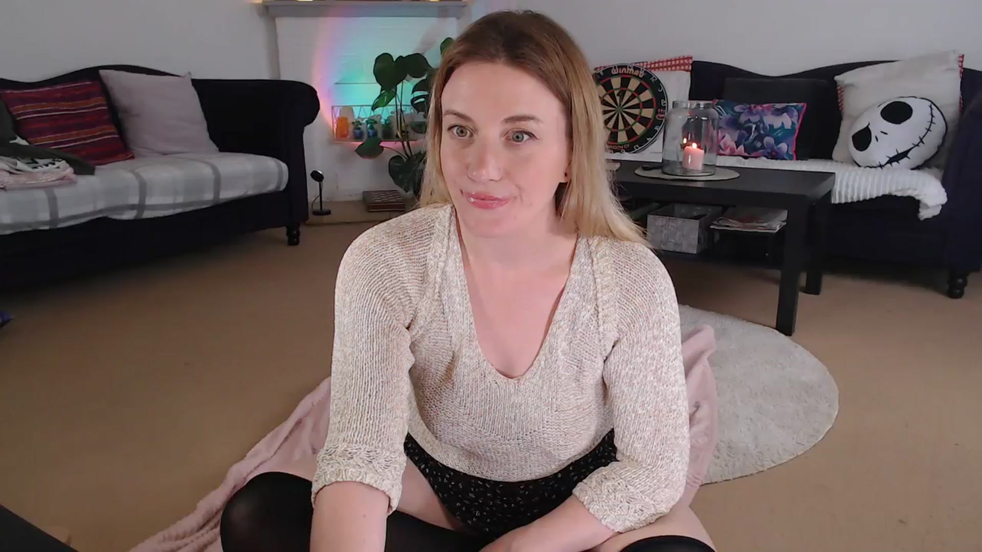 Gallery image thumbnail from DaisyChainedX's myfreecams stream on, 09/12/2023, 15:21 image 18 of 20