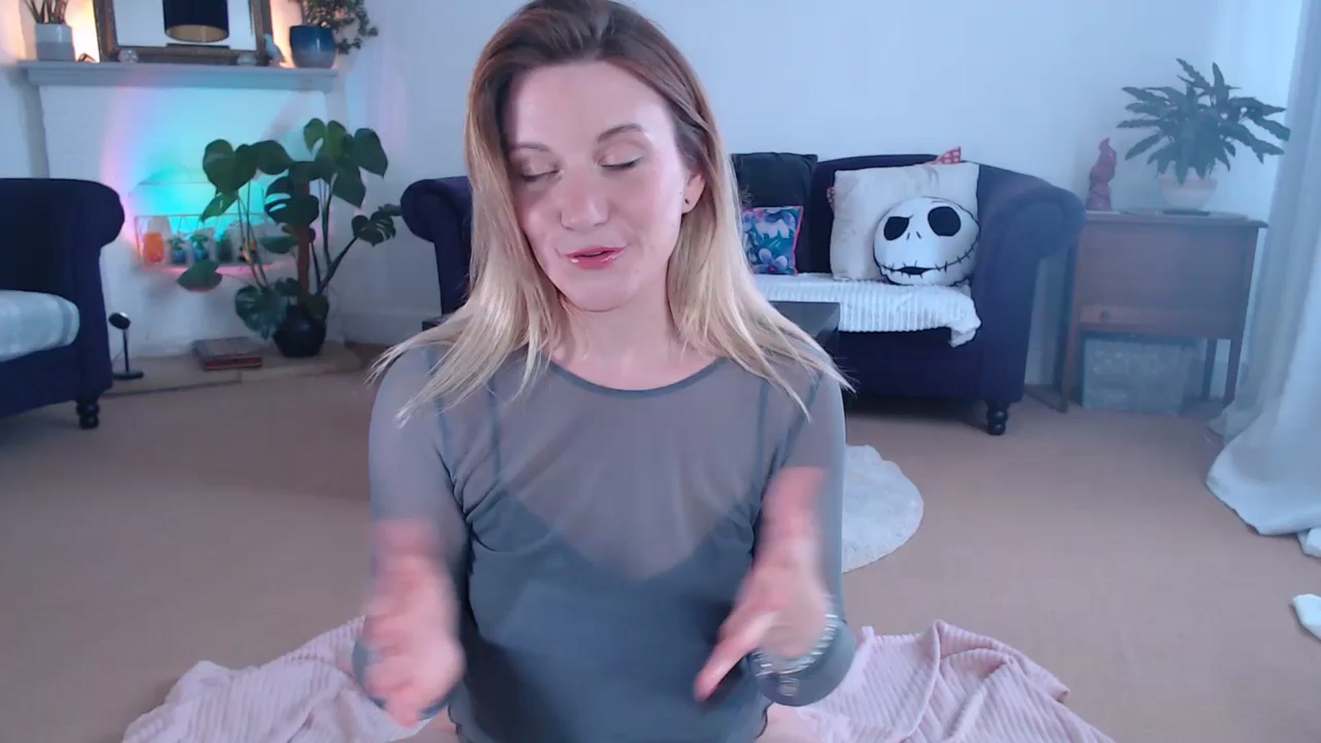 Gallery image thumbnail from DaisyChainedX's myfreecams stream on, 09/13/2023, 11:42 image 16 of 20