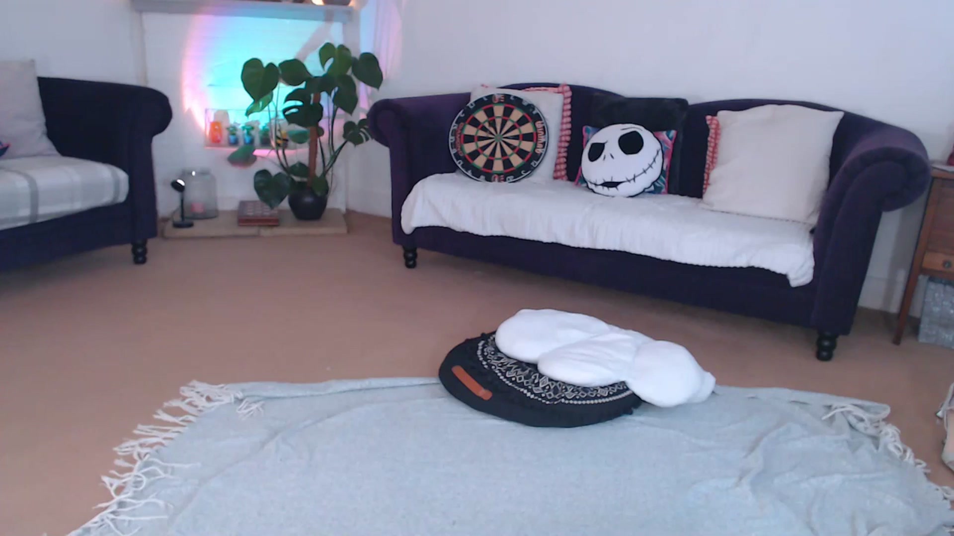 Gallery image thumbnail from DaisyChainedX's myfreecams stream on, 09/15/2023, 16:22 image 15 of 20