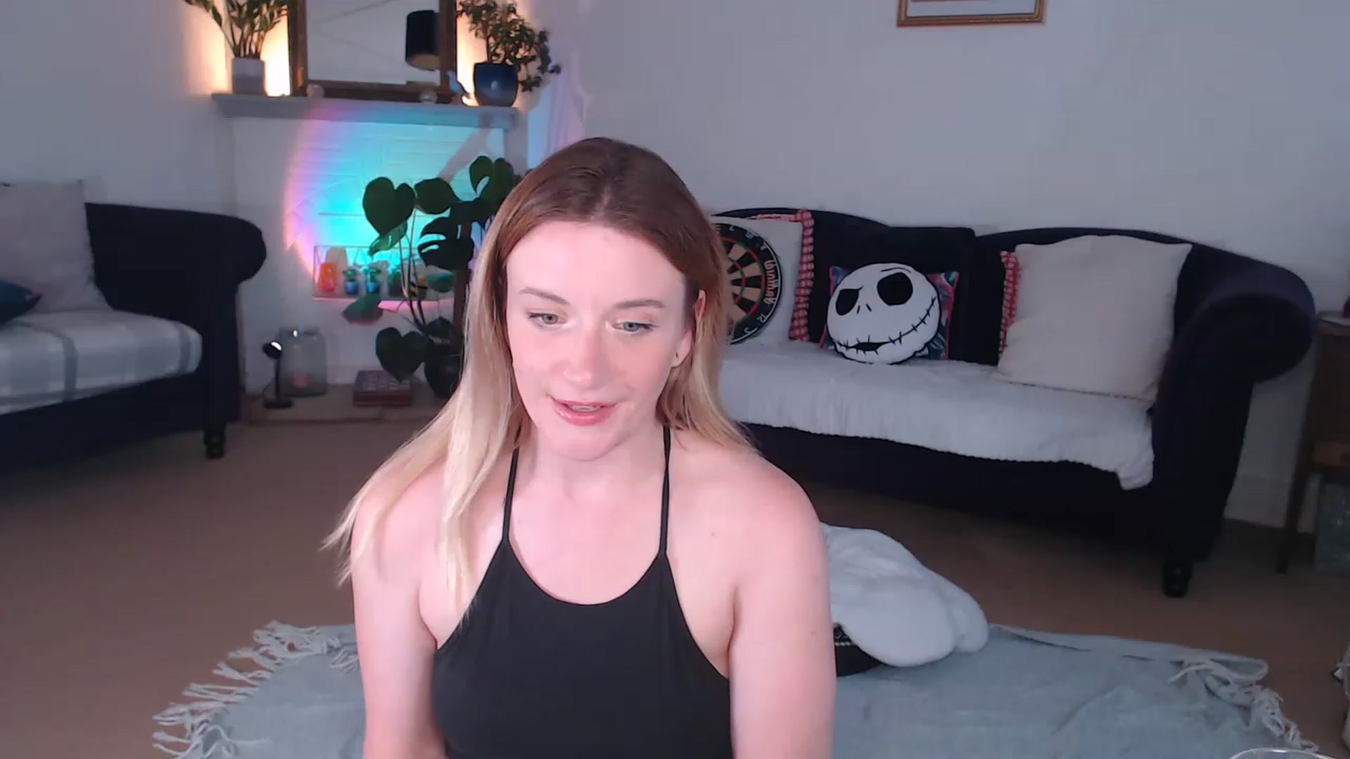Gallery image thumbnail from DaisyChainedX's myfreecams stream on, 09/15/2023, 17:33 image 6 of 20