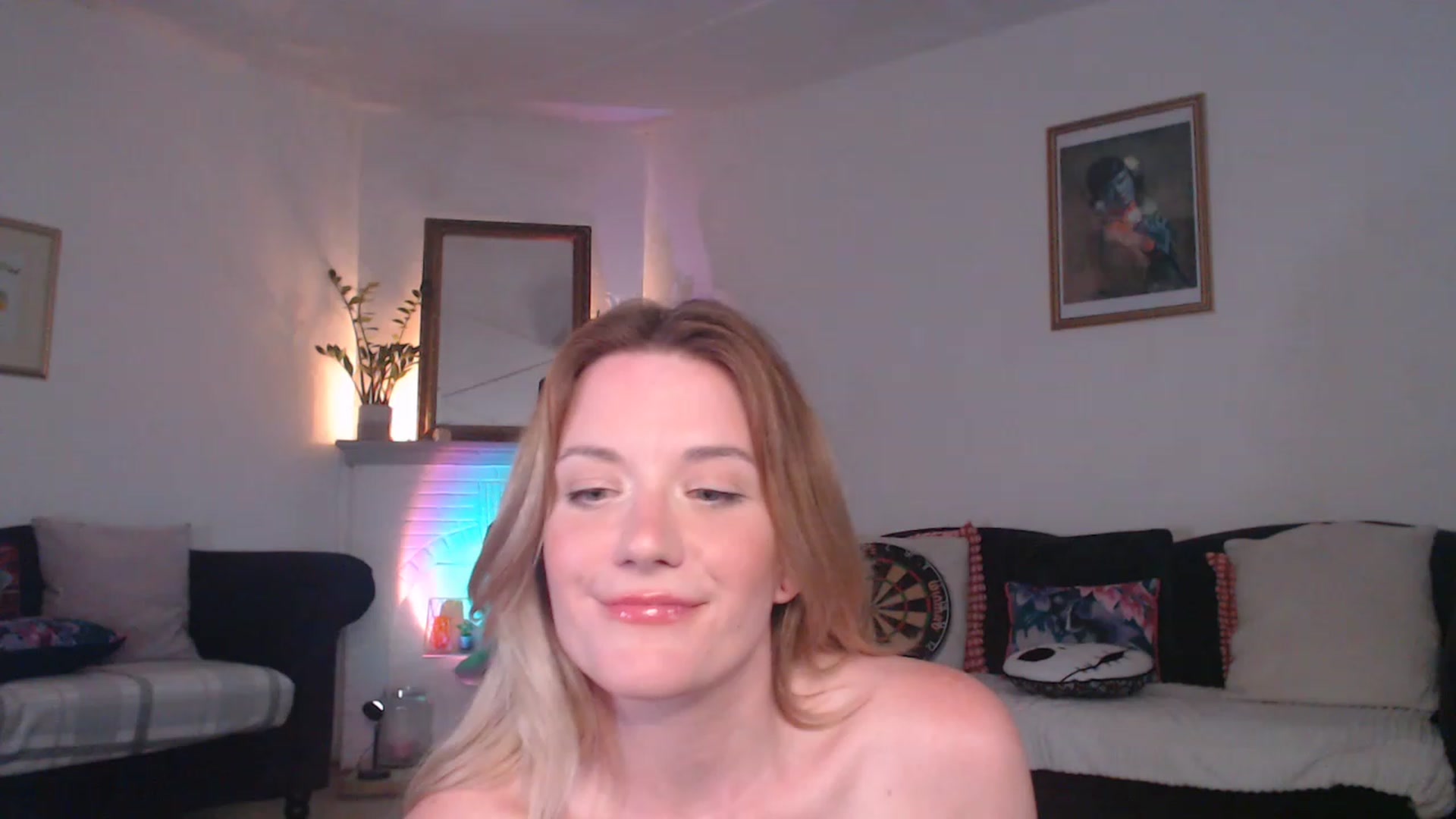 Gallery image thumbnail from DaisyChainedX's myfreecams stream on, 09/15/2023, 19:24 image 6 of 20
