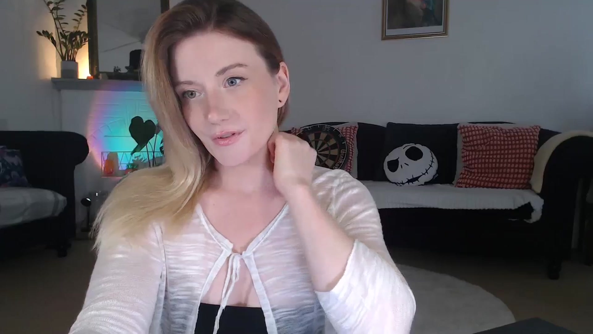 Gallery image thumbnail from DaisyChainedX's myfreecams stream on, 10/02/2023, 12:24 image 10 of 20