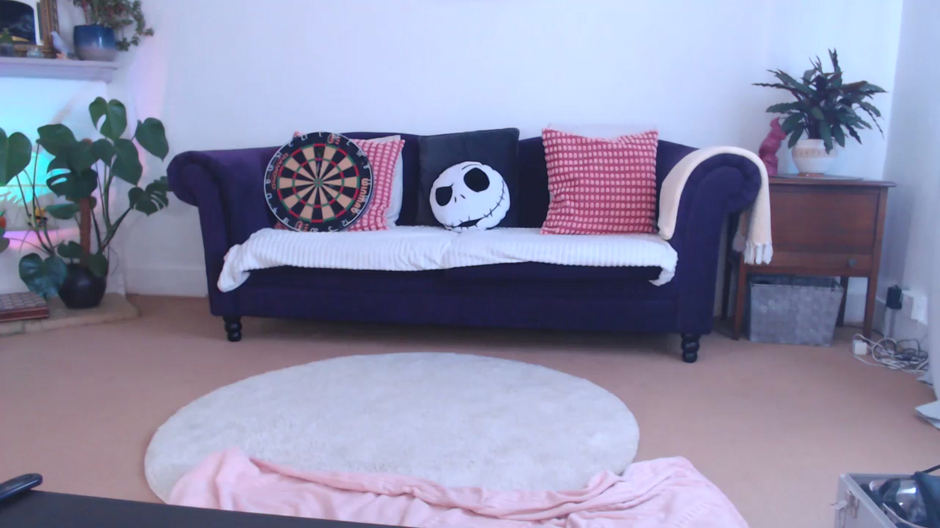 Gallery image thumbnail from DaisyChainedX's myfreecams stream on, 10/03/2023, 16:13 image 9 of 20
