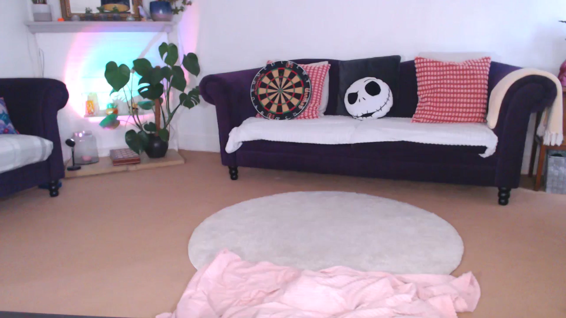 Gallery image thumbnail from DaisyChainedX's myfreecams stream on, 10/03/2023, 16:13 image 16 of 20