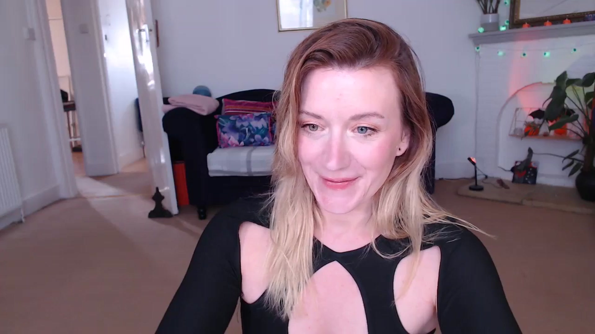 Gallery image thumbnail from DaisyChainedX's myfreecams stream on, 10/06/2023, 12:43 image 4 of 20