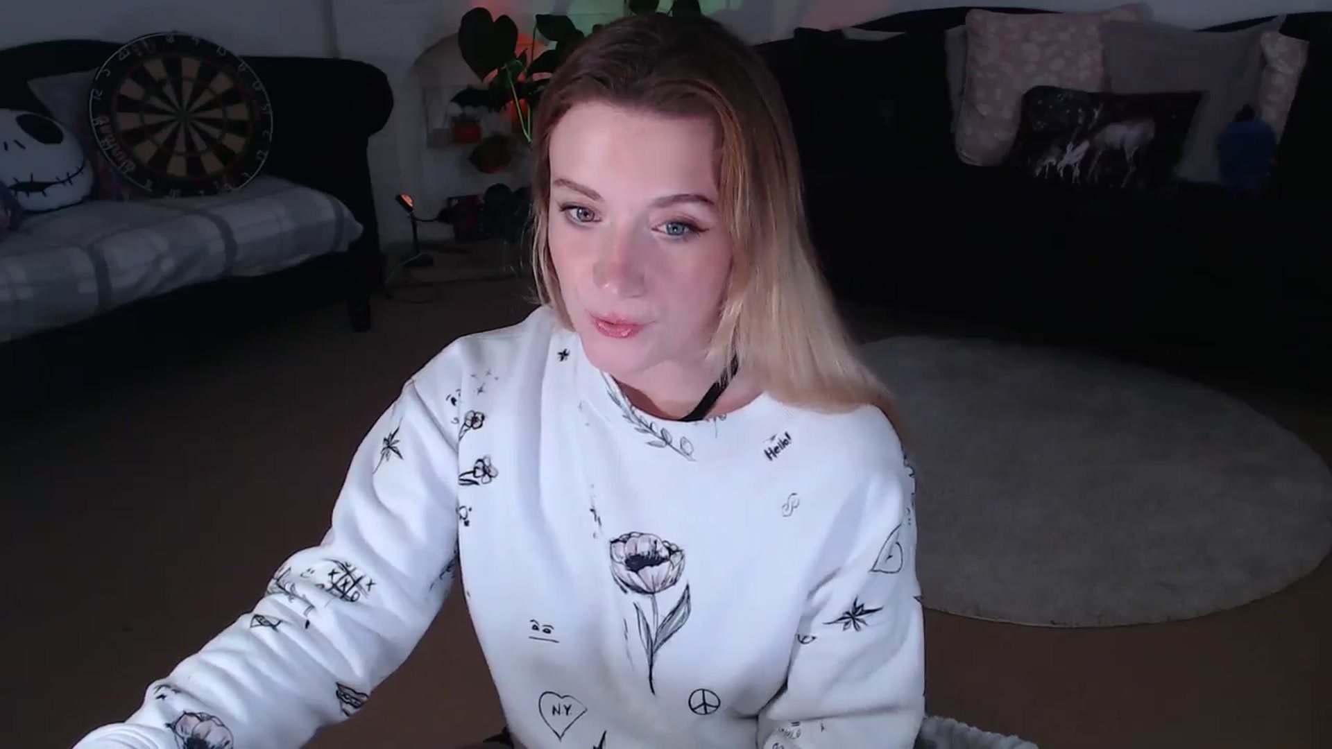 Gallery image thumbnail from DaisyChainedX's myfreecams stream on, 10/11/2023, 14:49 image 14 of 20