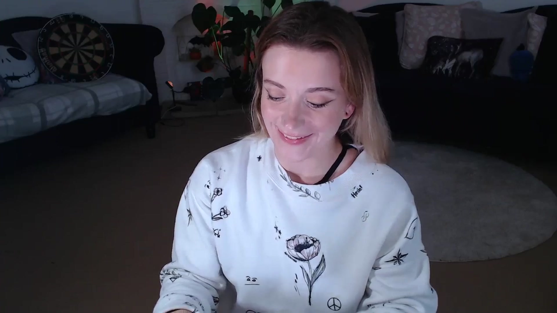 Gallery image thumbnail from DaisyChainedX's myfreecams stream on, 10/11/2023, 14:49 image 11 of 20